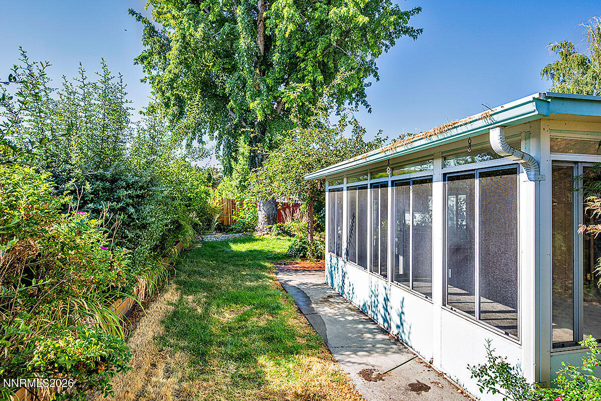 2880 Caballo Drive Property Photo 17