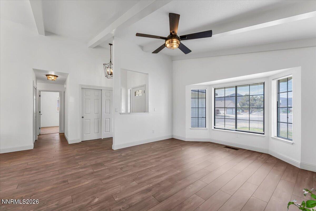 504 Pebble Court Property Photo 9