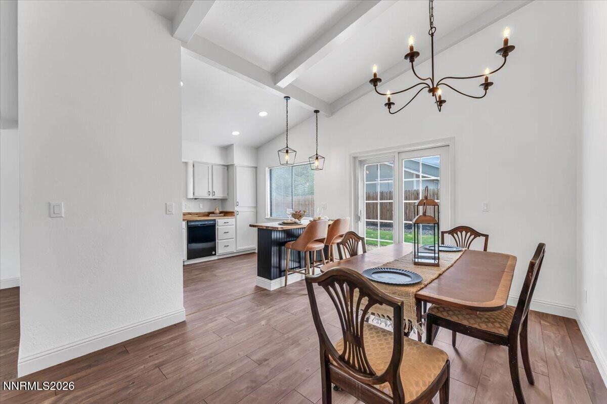 504 Pebble Court Property Photo 10