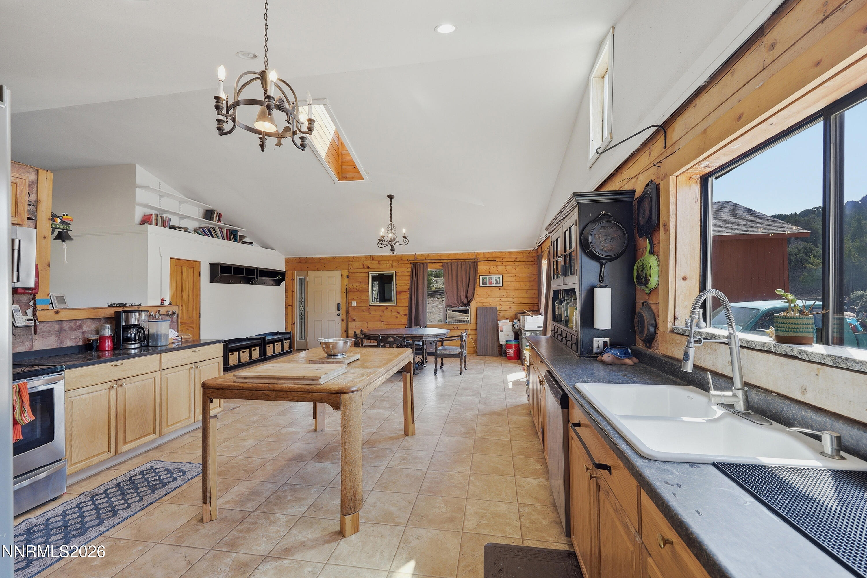 3240 Cartwright Road Property Photo 6