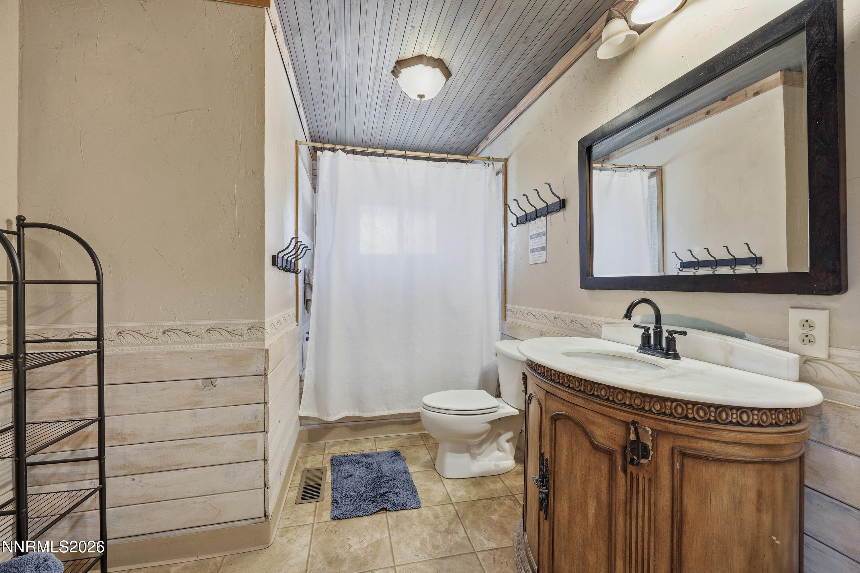 3240 Cartwright Road Property Photo 12