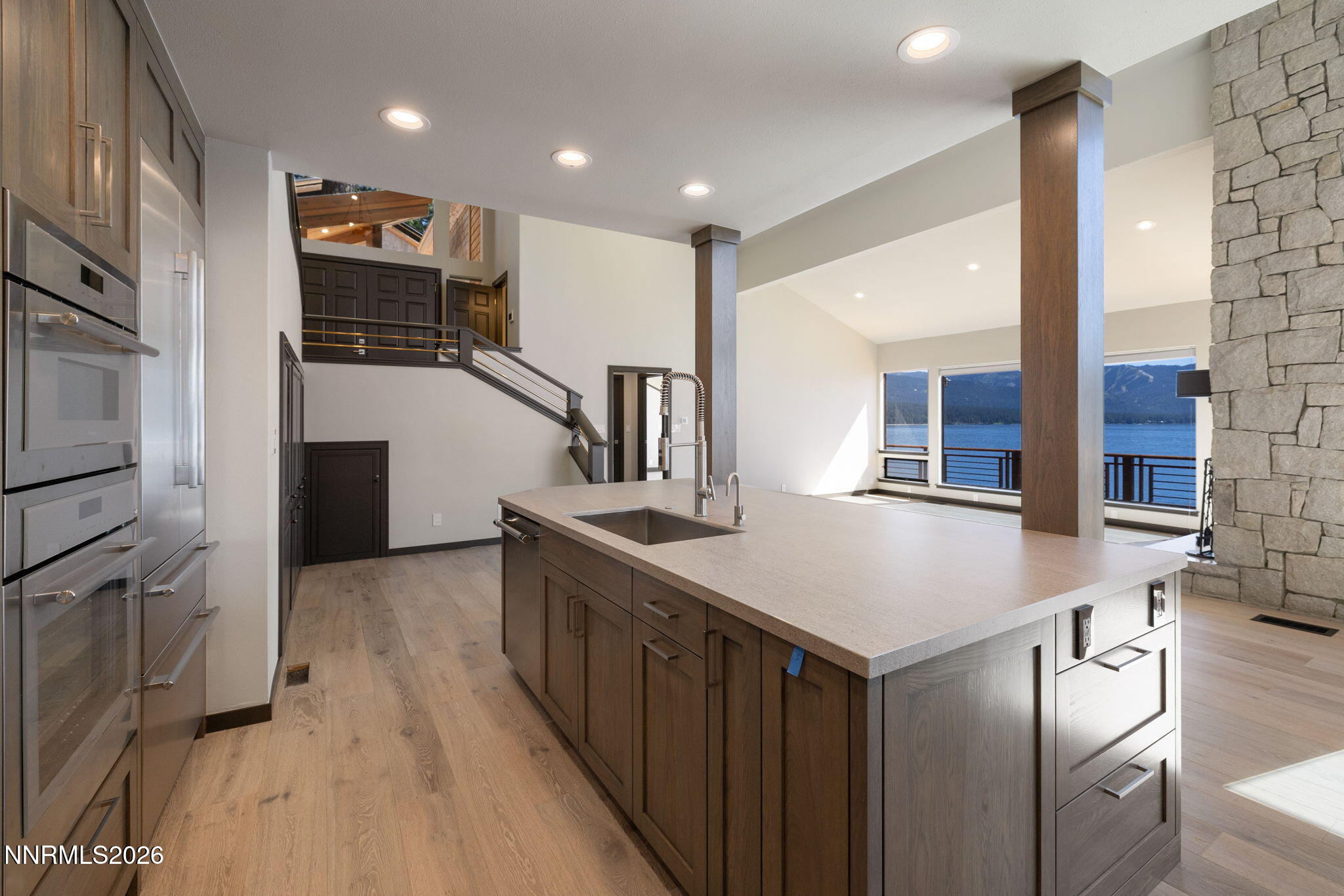 260010315 Property Photo 16