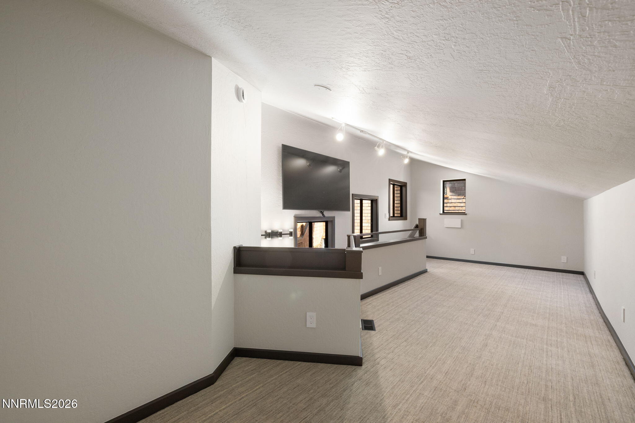 260010315 Property Photo 27