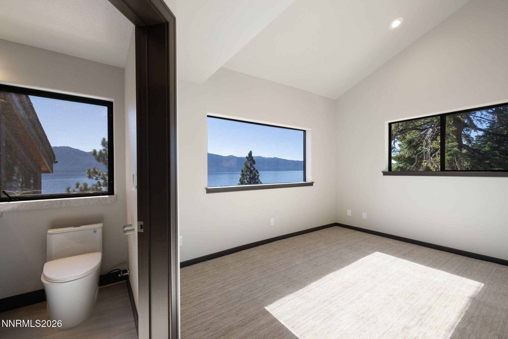 260010315 Property Photo 28