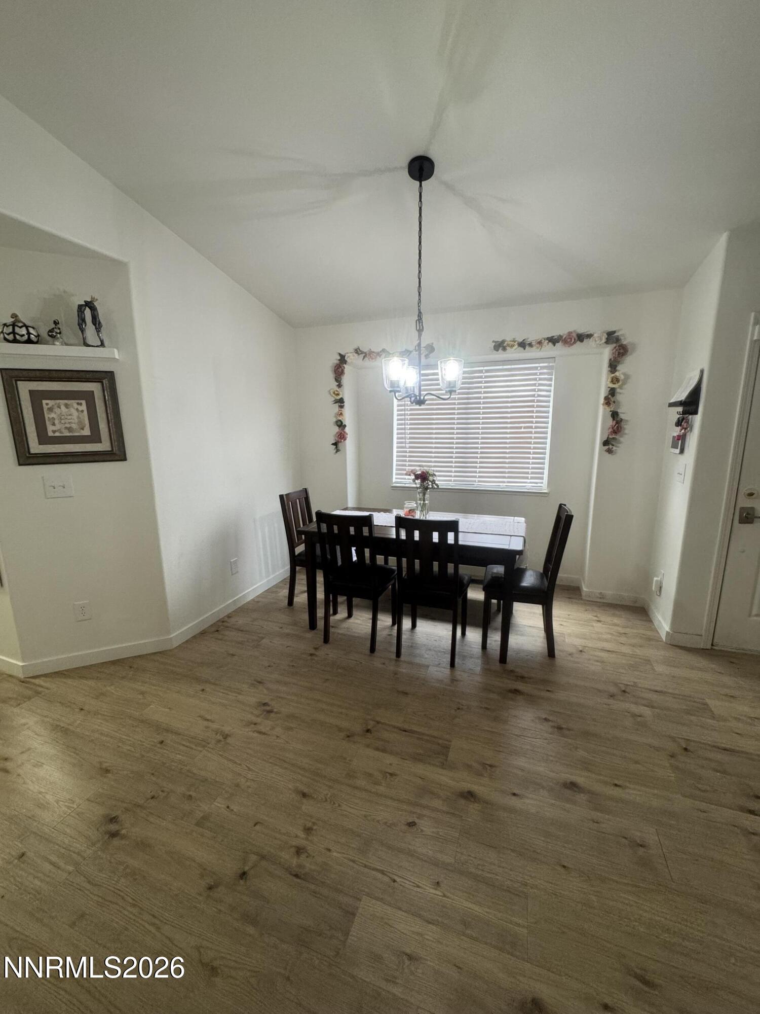 718 Hastings Way Property Photo 5