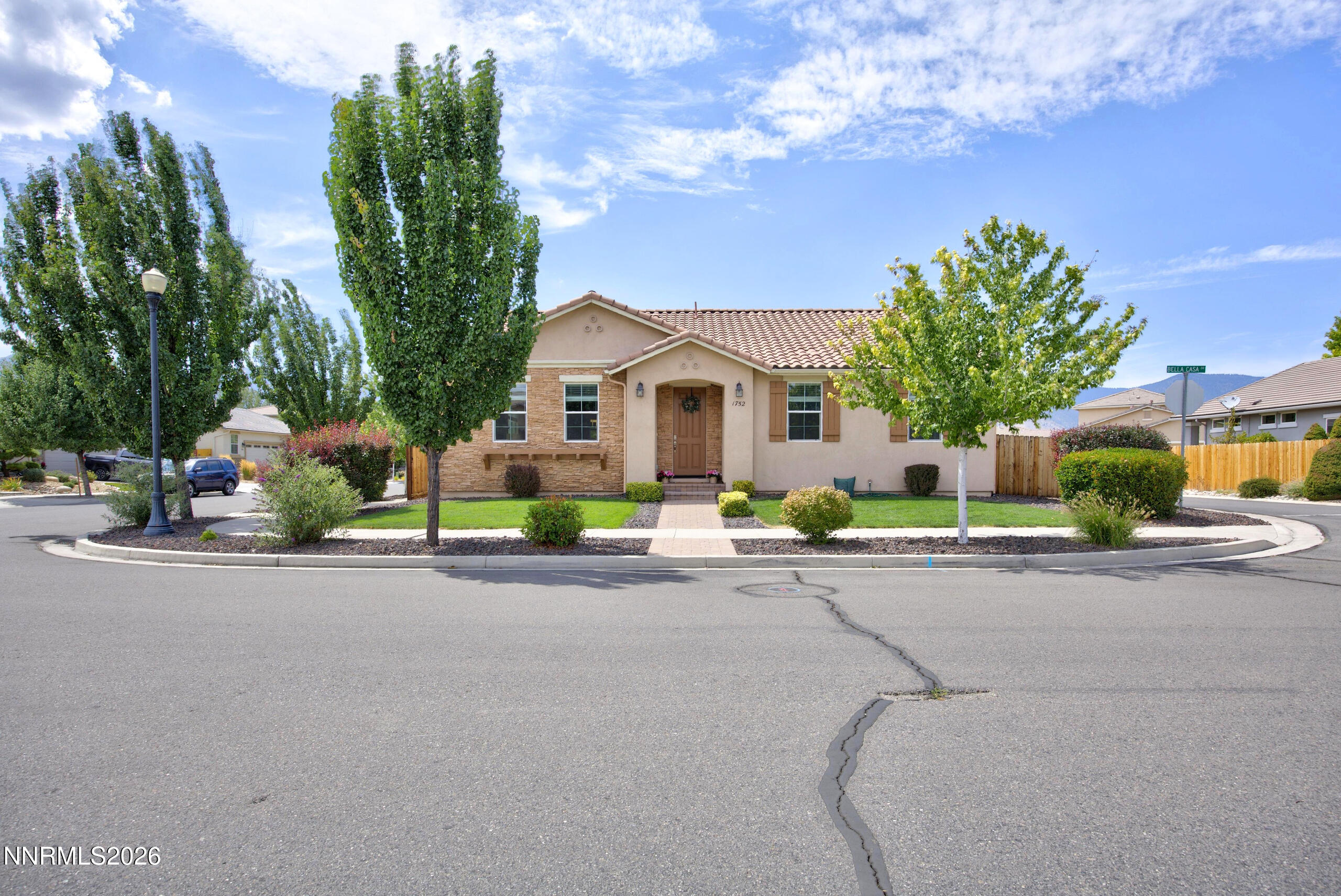 1752 Bella Casa Drive Property Photo 1