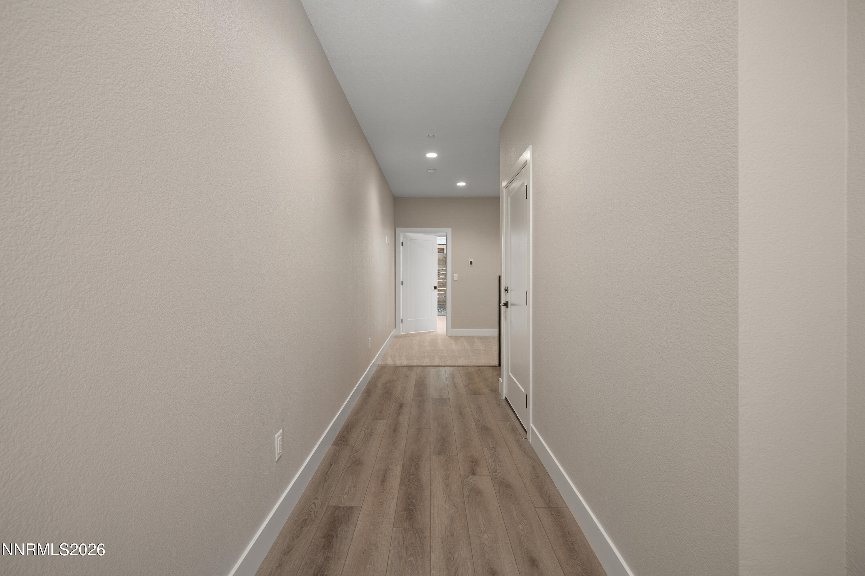 3818 Lakeside Drive Property Photo 4