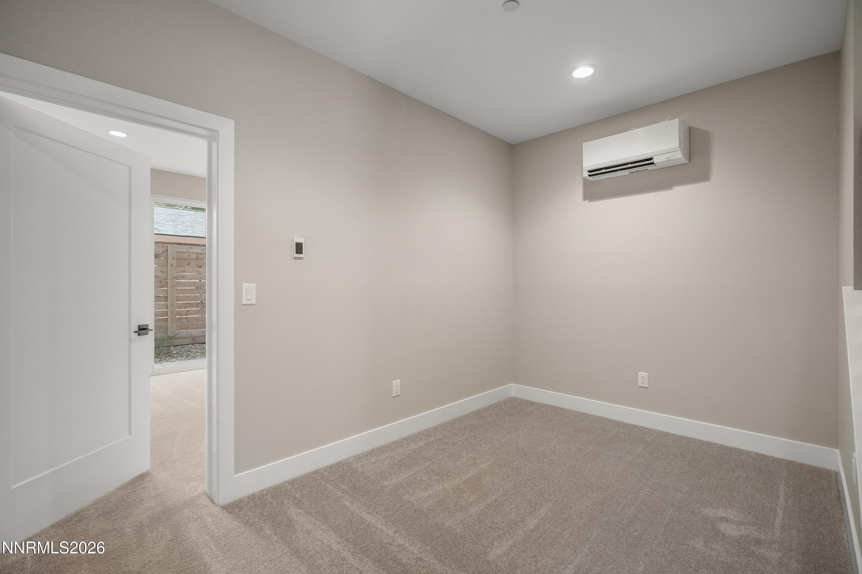 3818 Lakeside Drive Property Photo 8