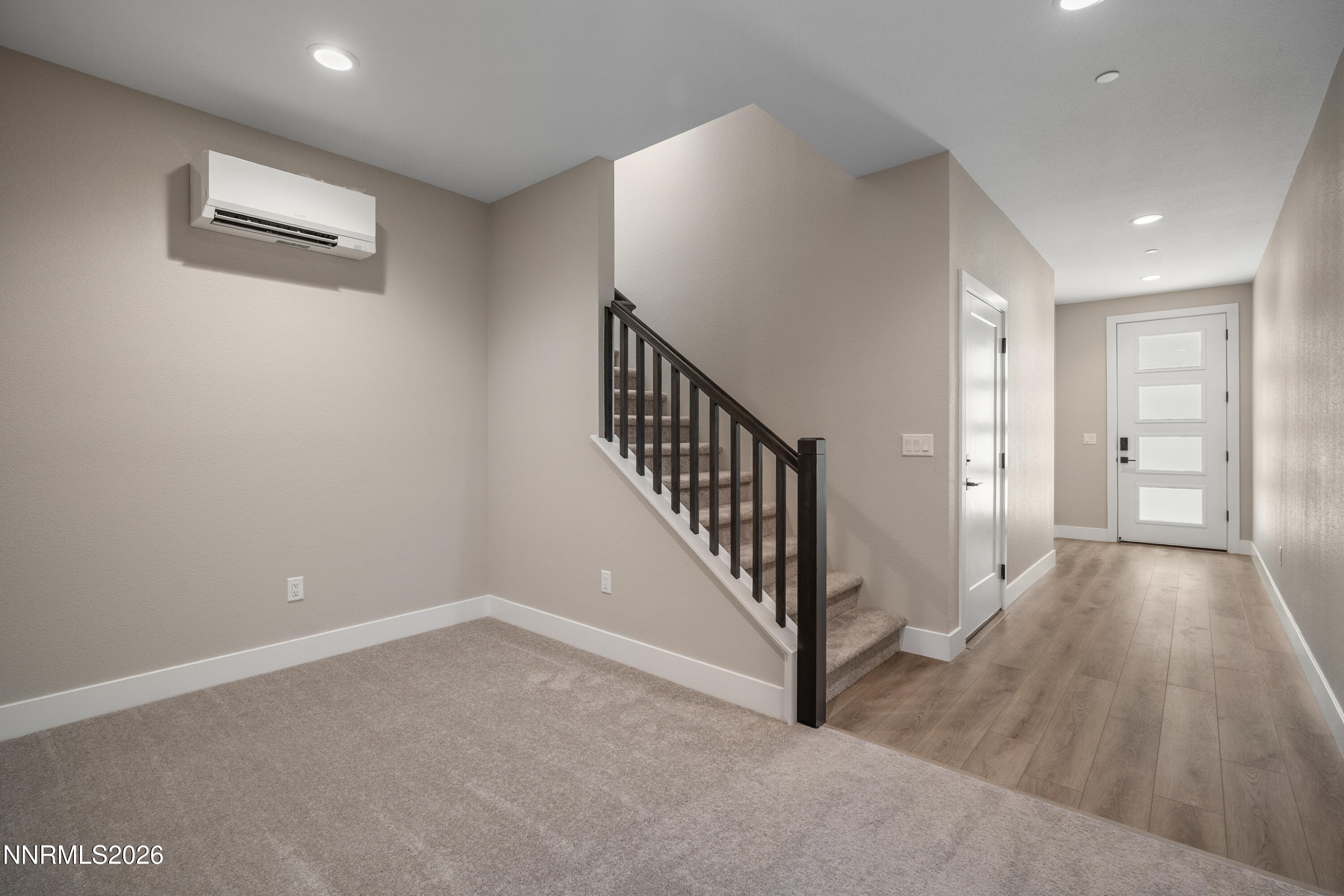 3818 Lakeside Drive Property Photo 9