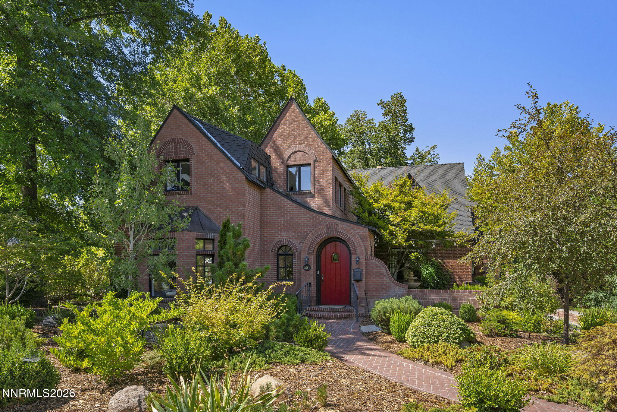 581 Ridge Street Property Photo 1