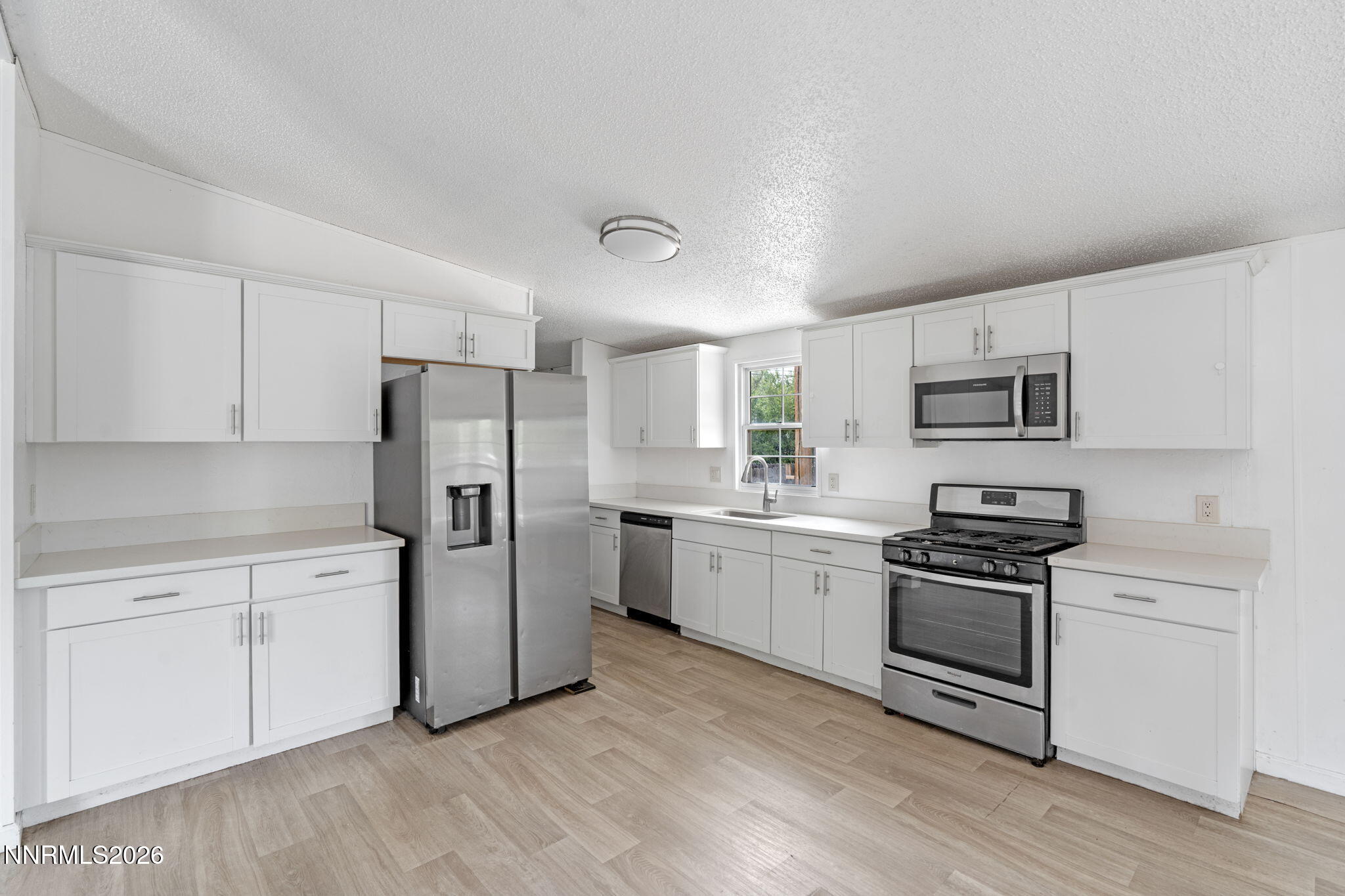 17880 Blackbird Drive Property Photo 15