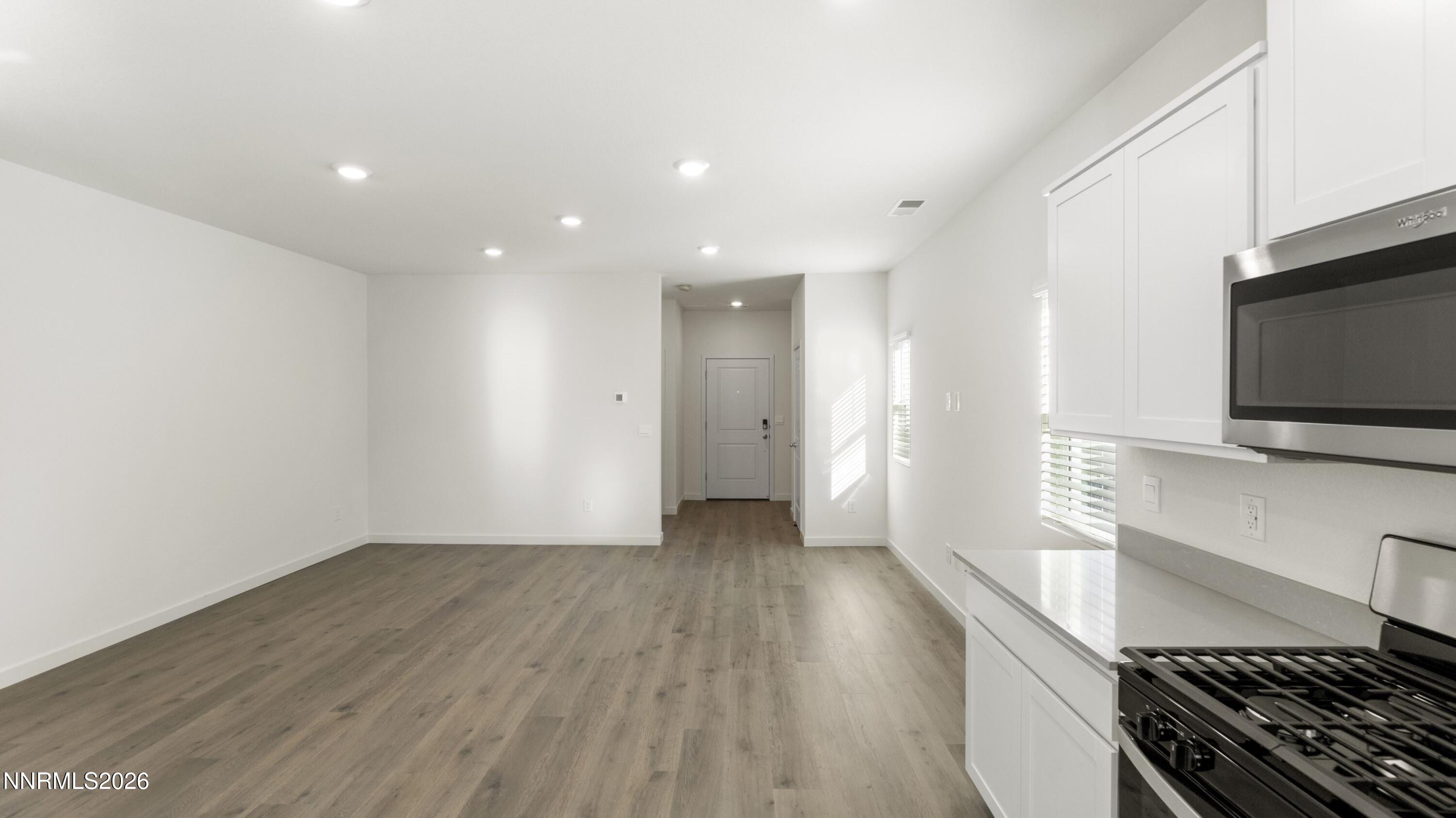 8317 Violet Oak Drive Property Photo 4