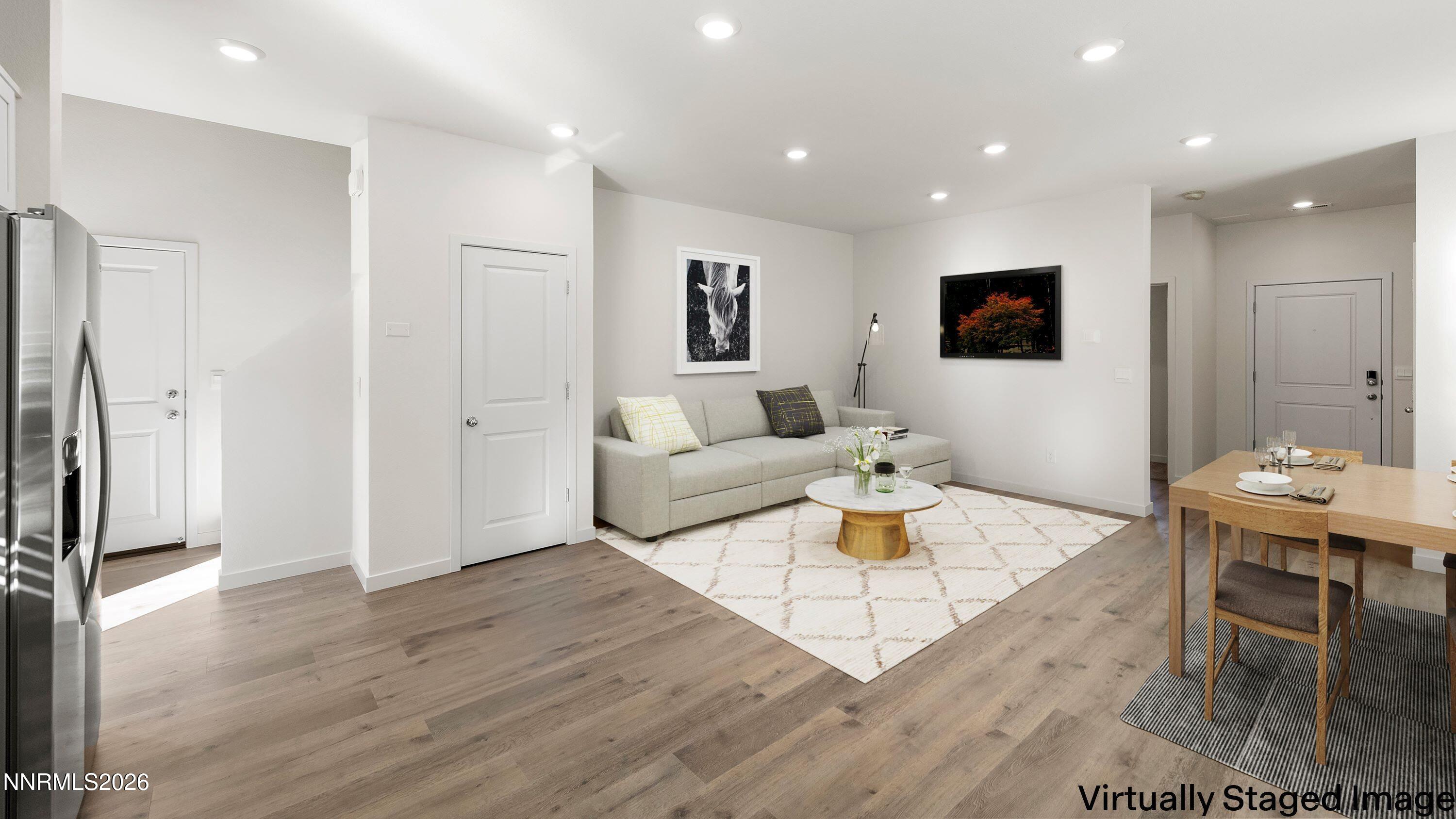 8317 Violet Oak Drive Property Photo 12