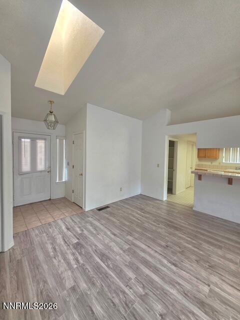 991 Sunnycrest Drive Property Photo 6