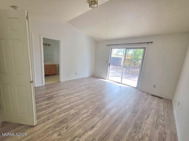 991 Sunnycrest Drive Property Photo 16