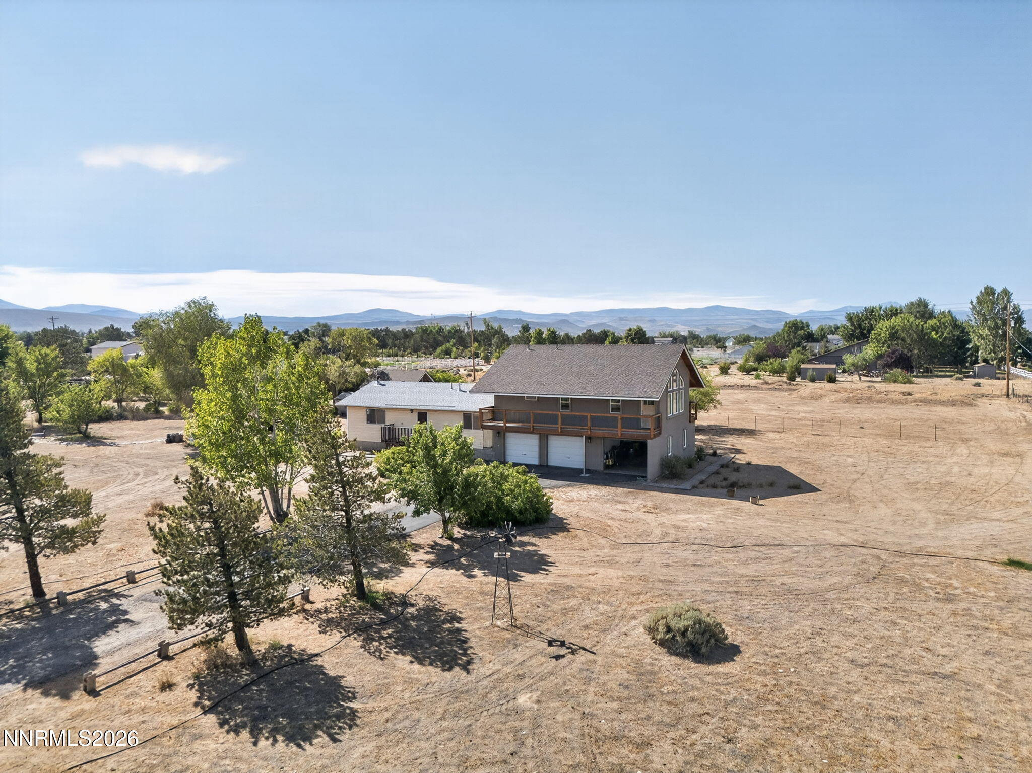 1101 Oro Way Property Photo 3