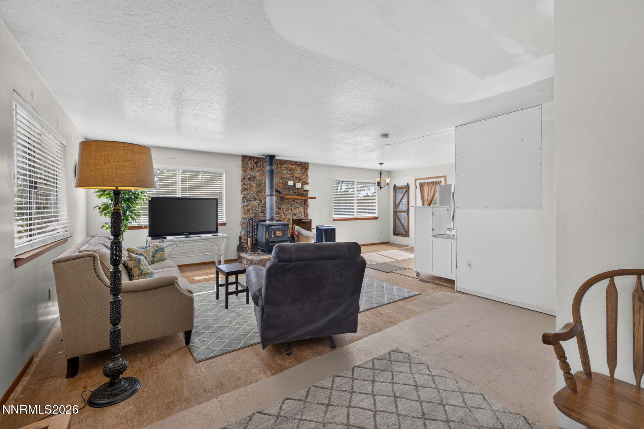 1101 Oro Way Property Photo 6