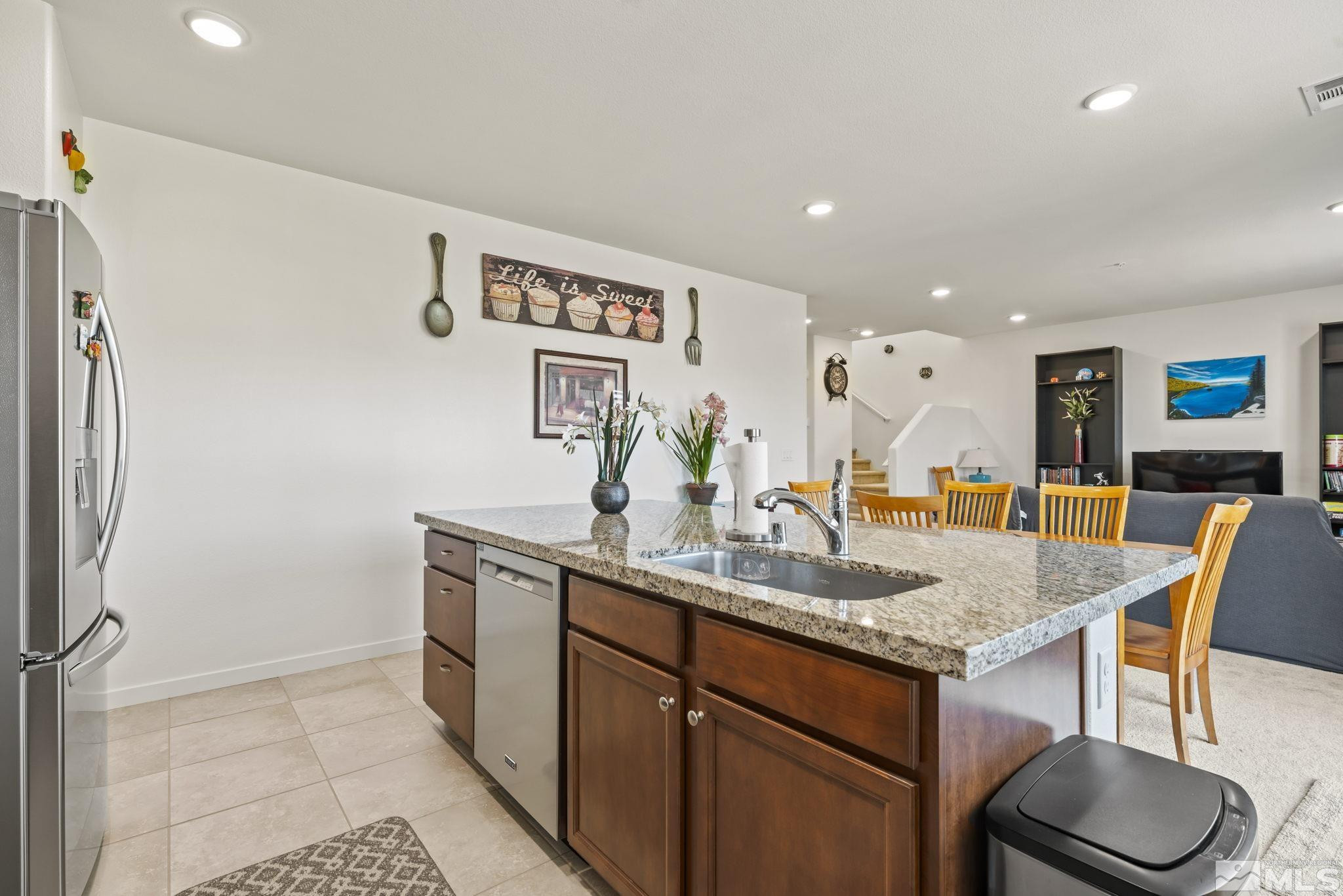 4928 Black Falcon Way Property Photo 4