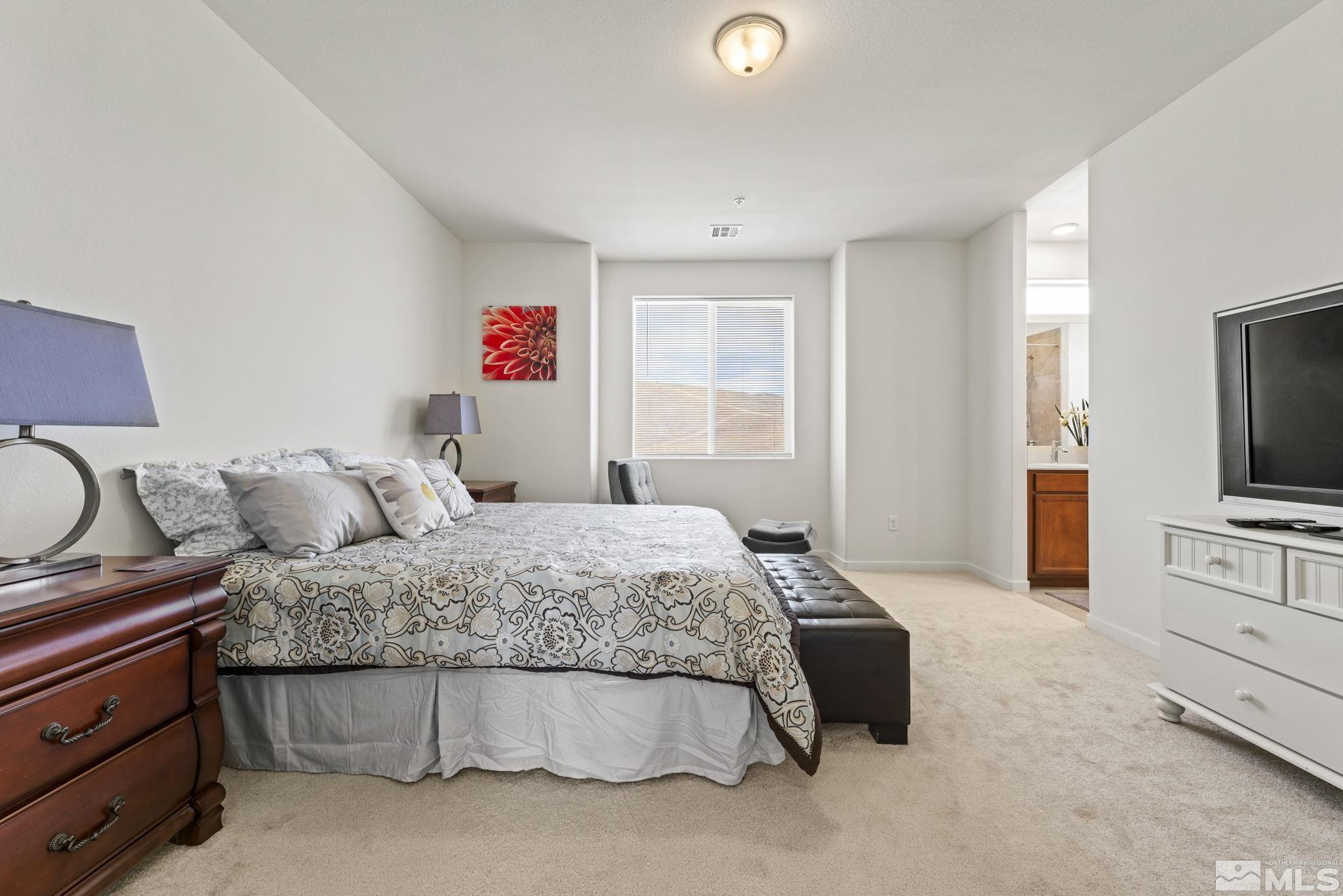 4928 Black Falcon Way Property Photo 12