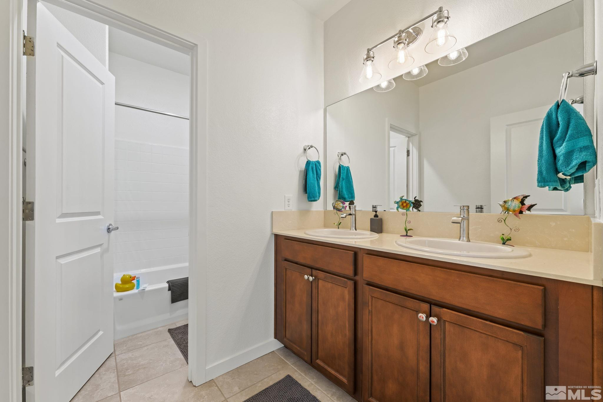 4928 Black Falcon Way Property Photo 19