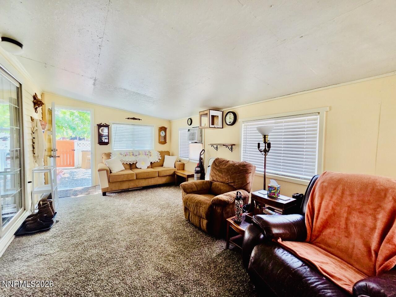 3155 Valley Way Property Photo 8