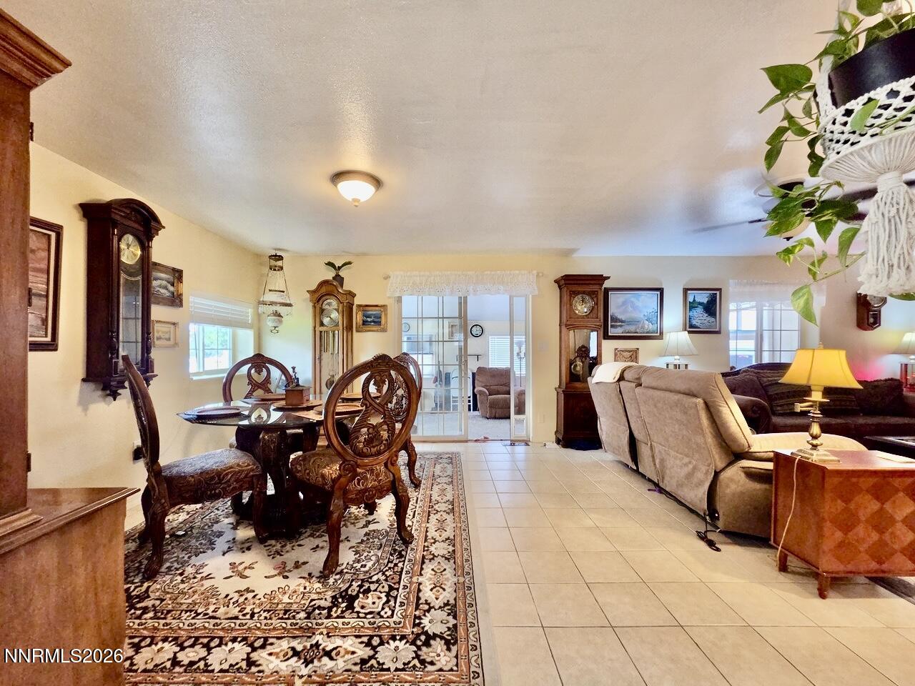 3155 Valley Way Property Photo 12