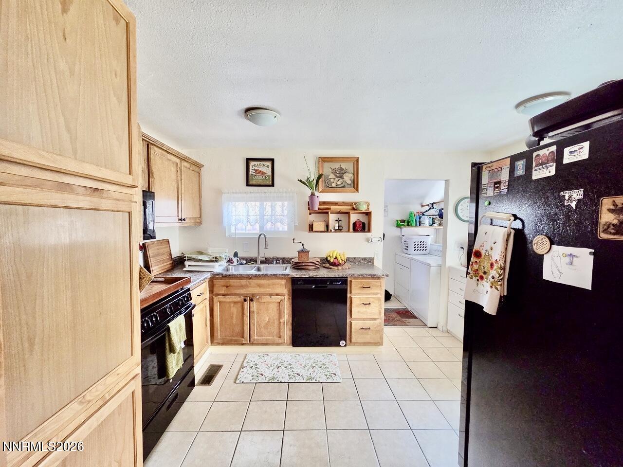 3155 Valley Way Property Photo 19