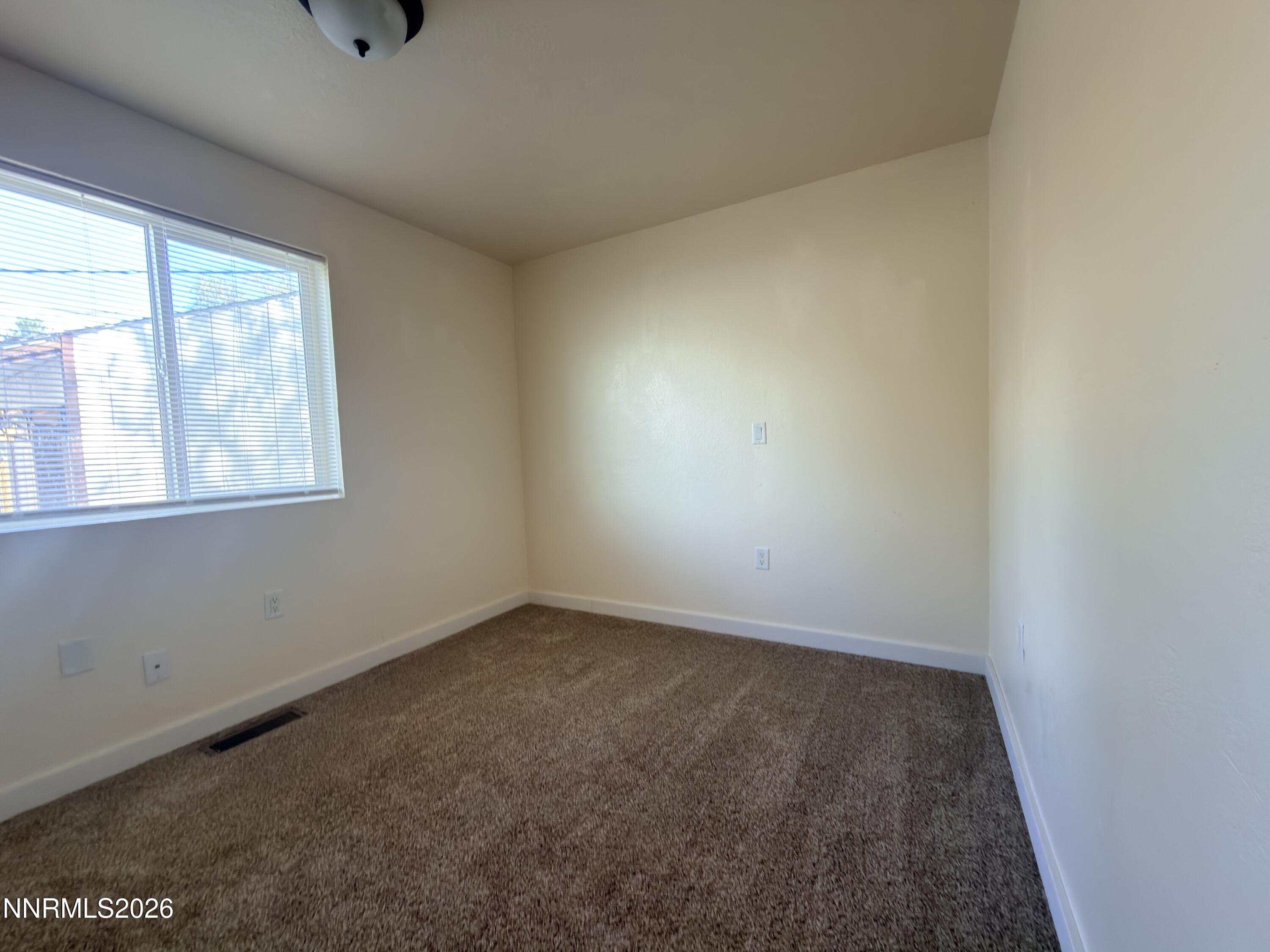 3155 Valley Way Property Photo 31