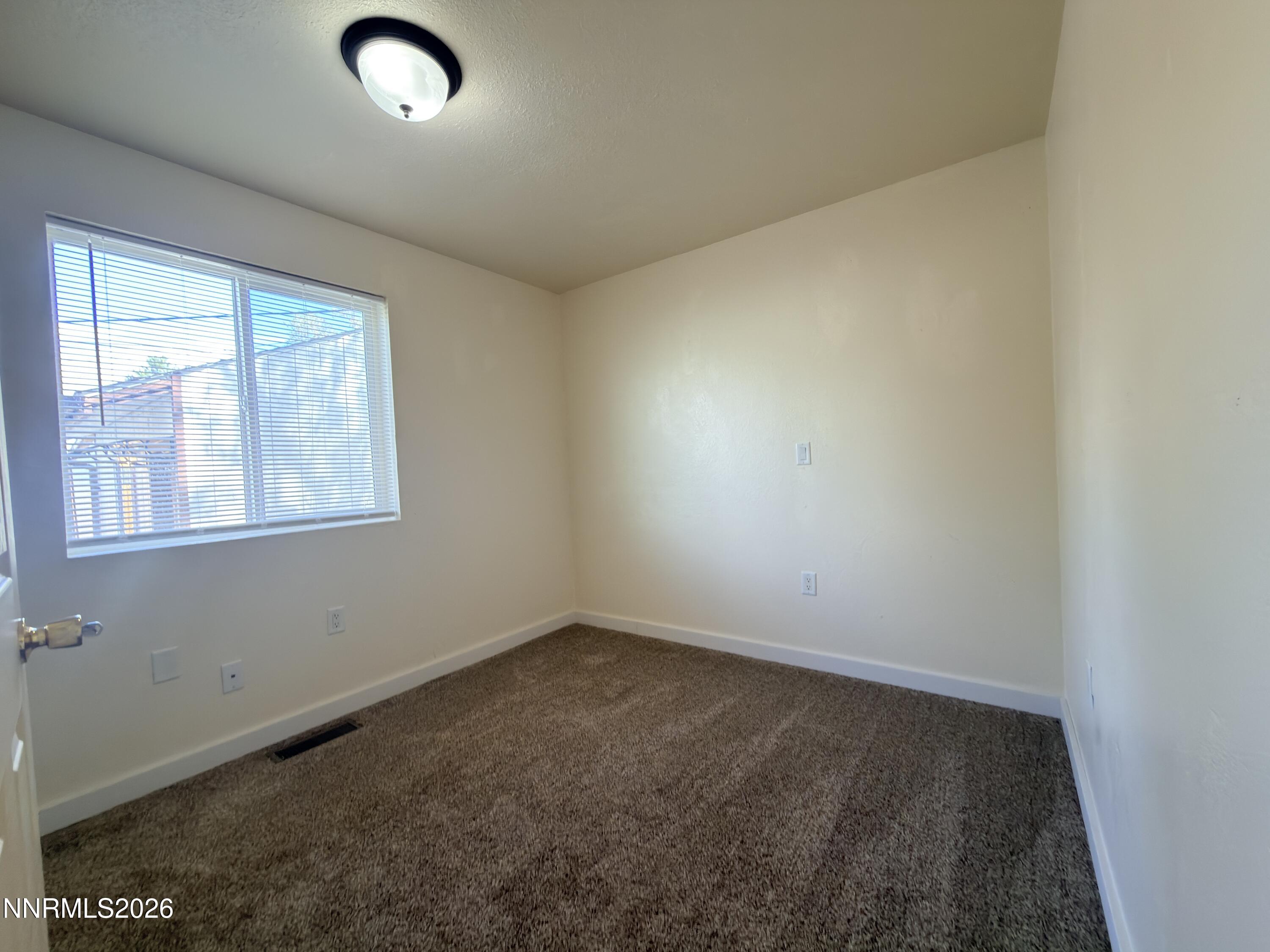 3155 Valley Way Property Photo 34