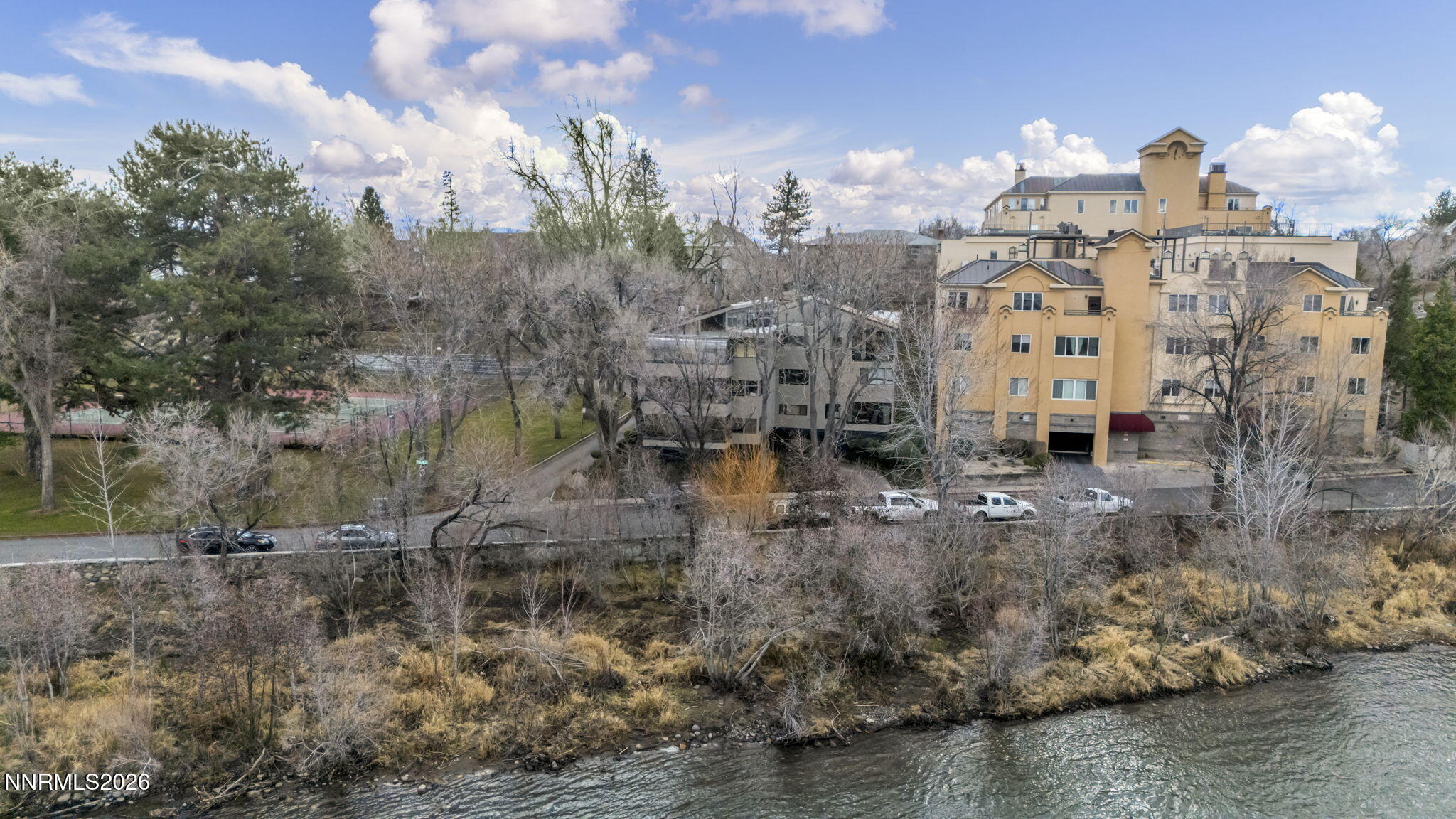 508 Island Avenue Property Photo 4