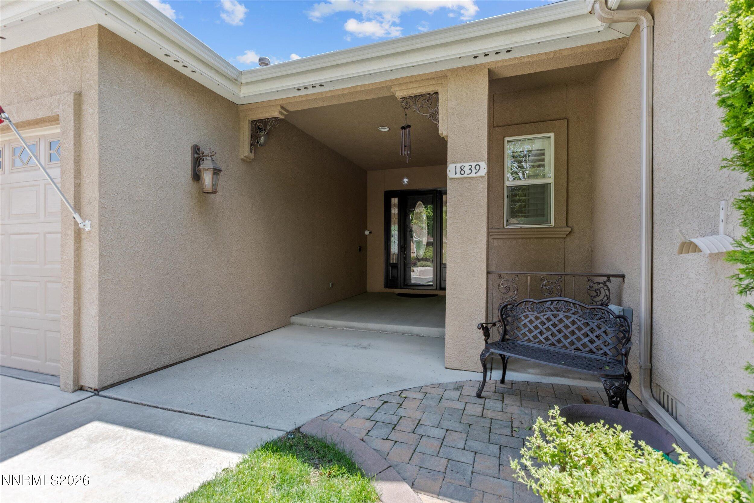 1839 Walnut Court Property Photo 6
