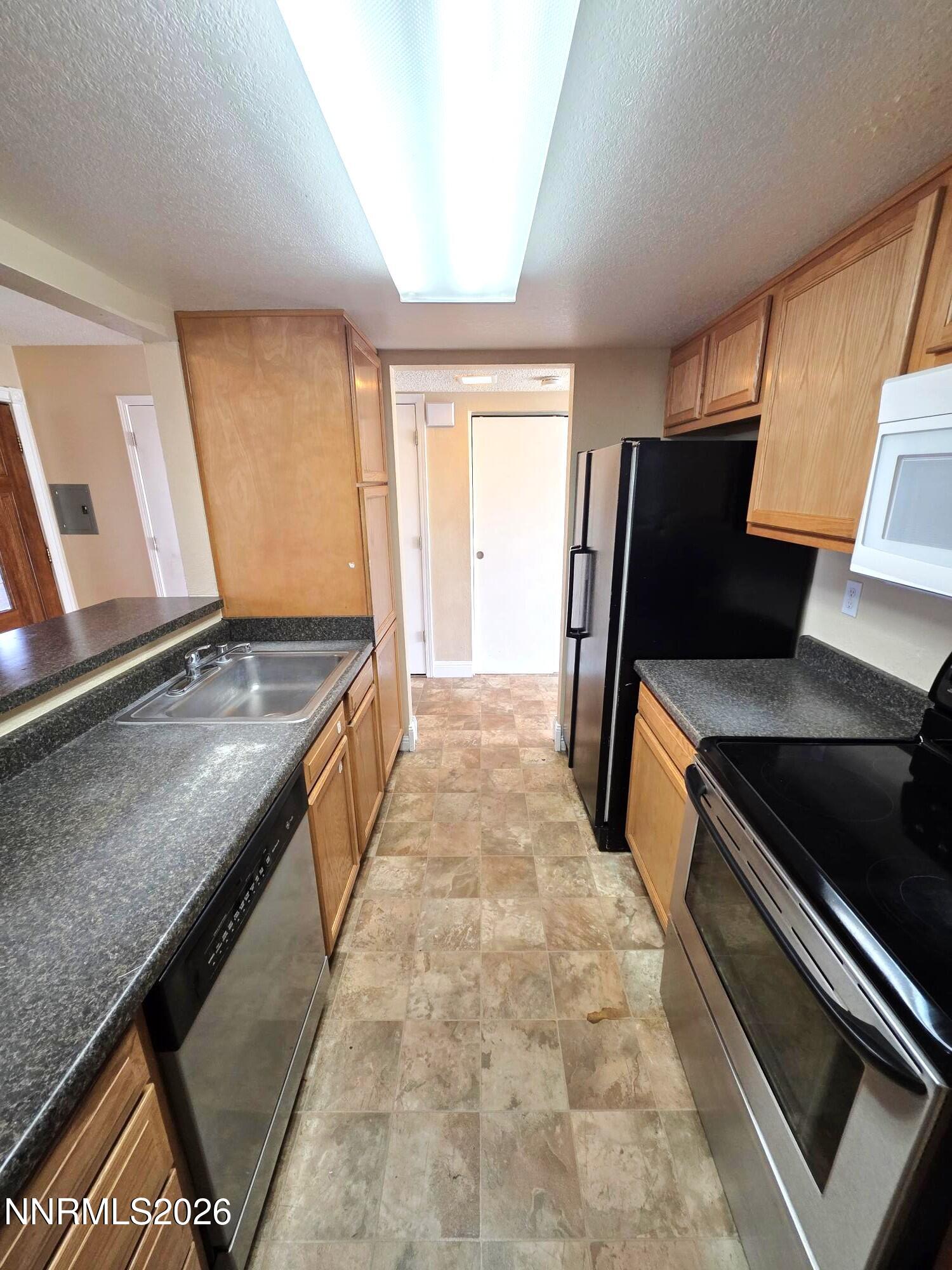 14010 Lear Boulevard Property Photo 7