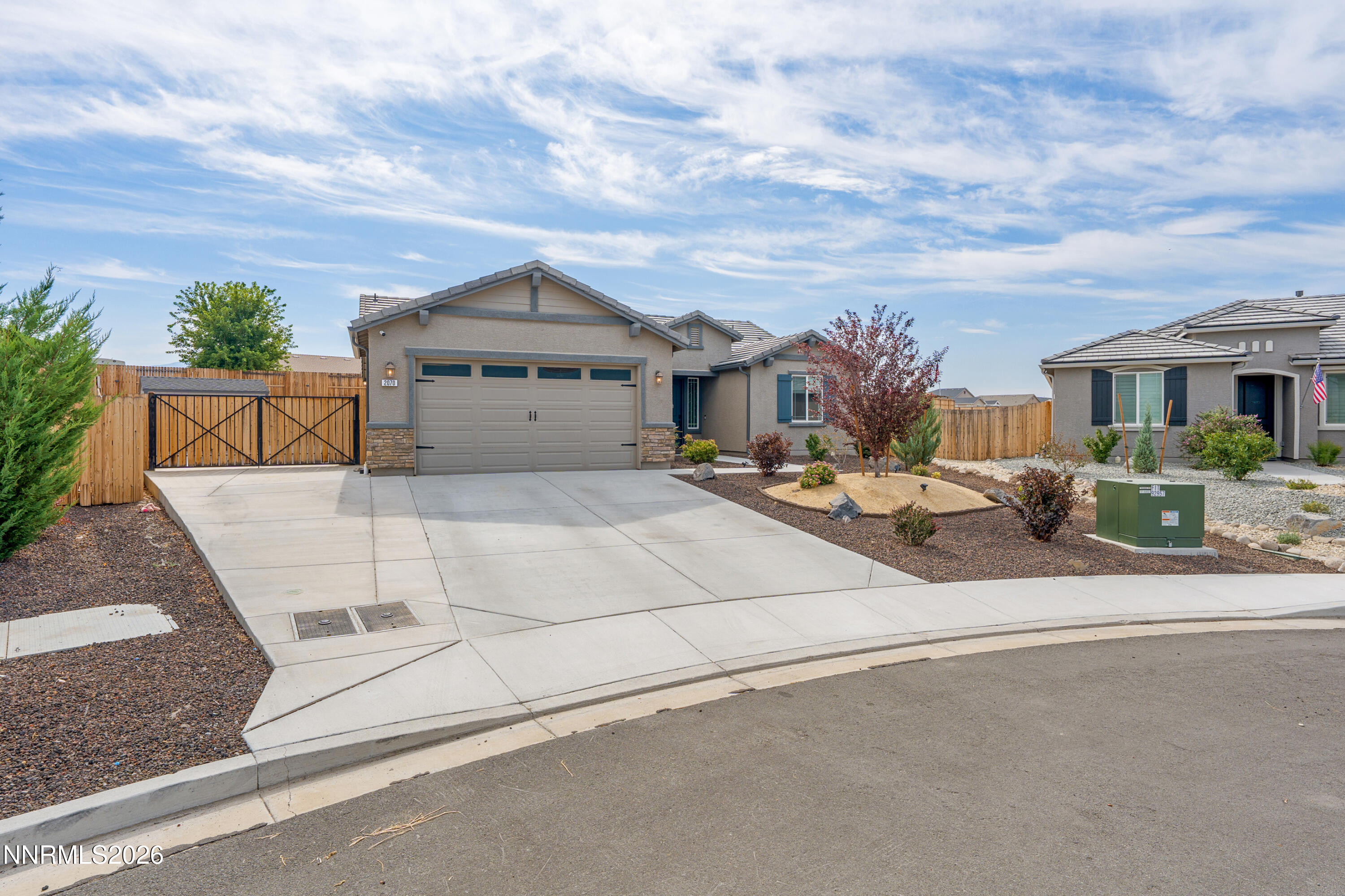 2070 Jordan Mdws Drive Property Photo 2