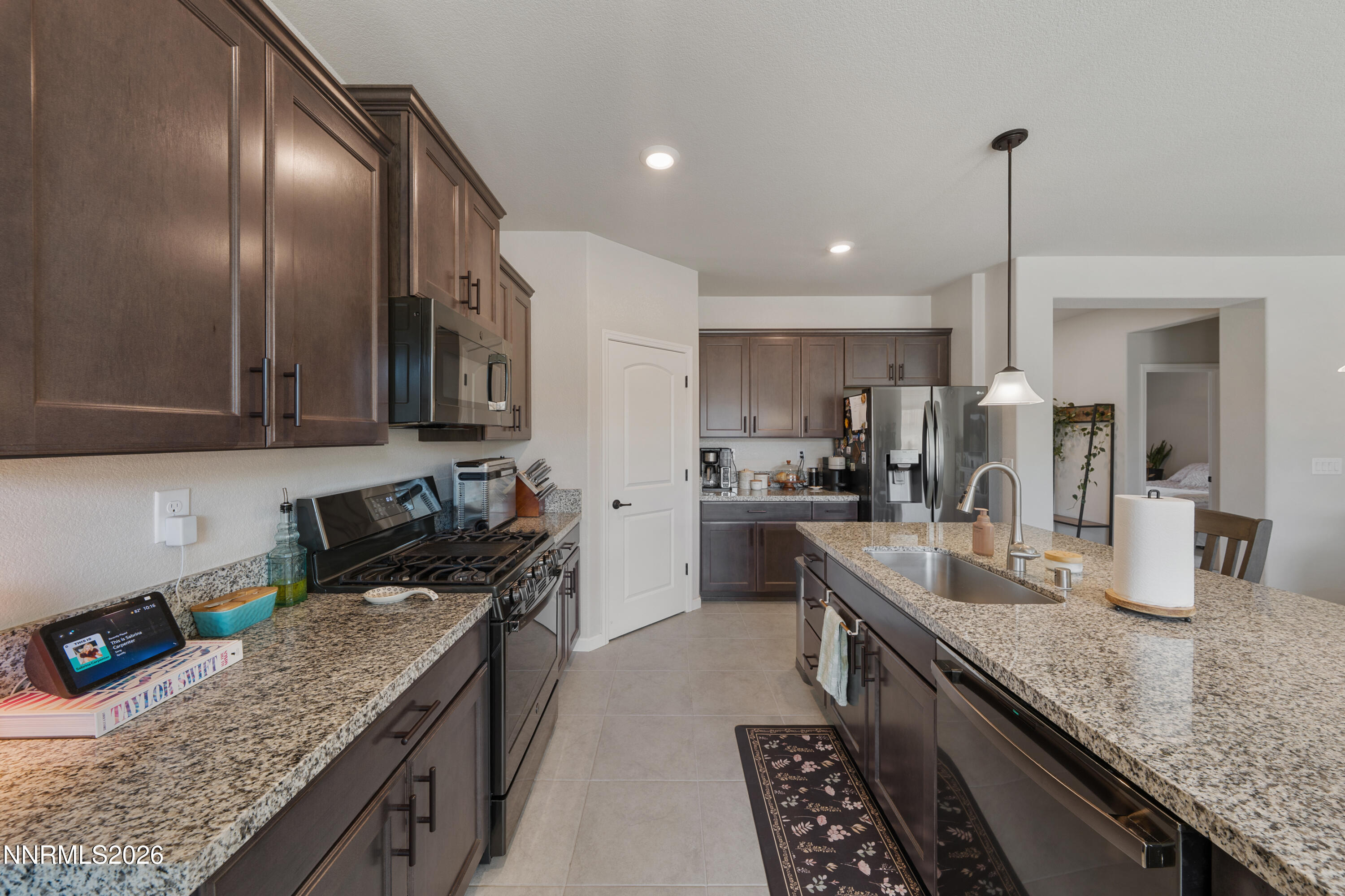 2070 Jordan Mdws Drive Property Photo 19