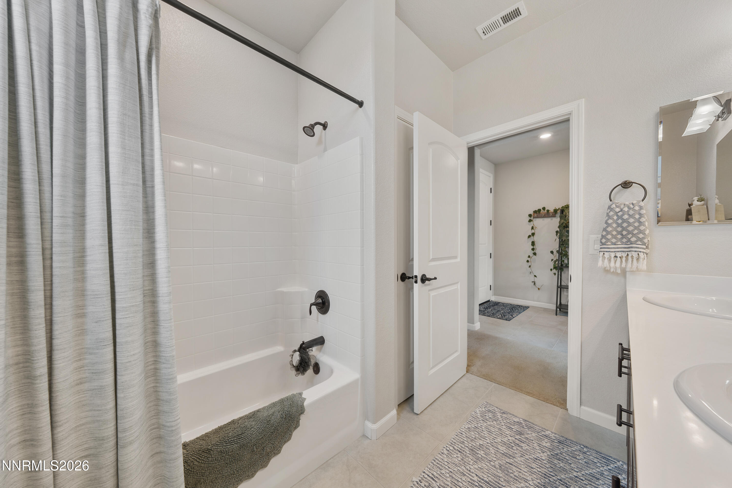 2070 Jordan Mdws Drive Property Photo 43