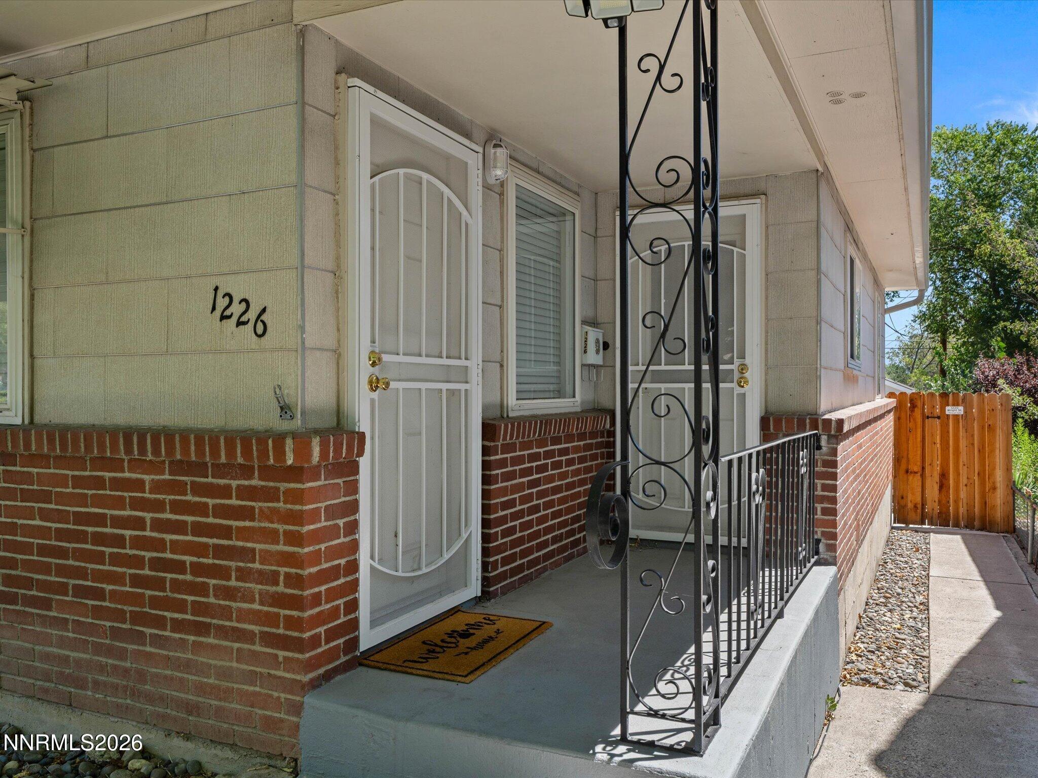 1220 Wright Street Property Photo 4