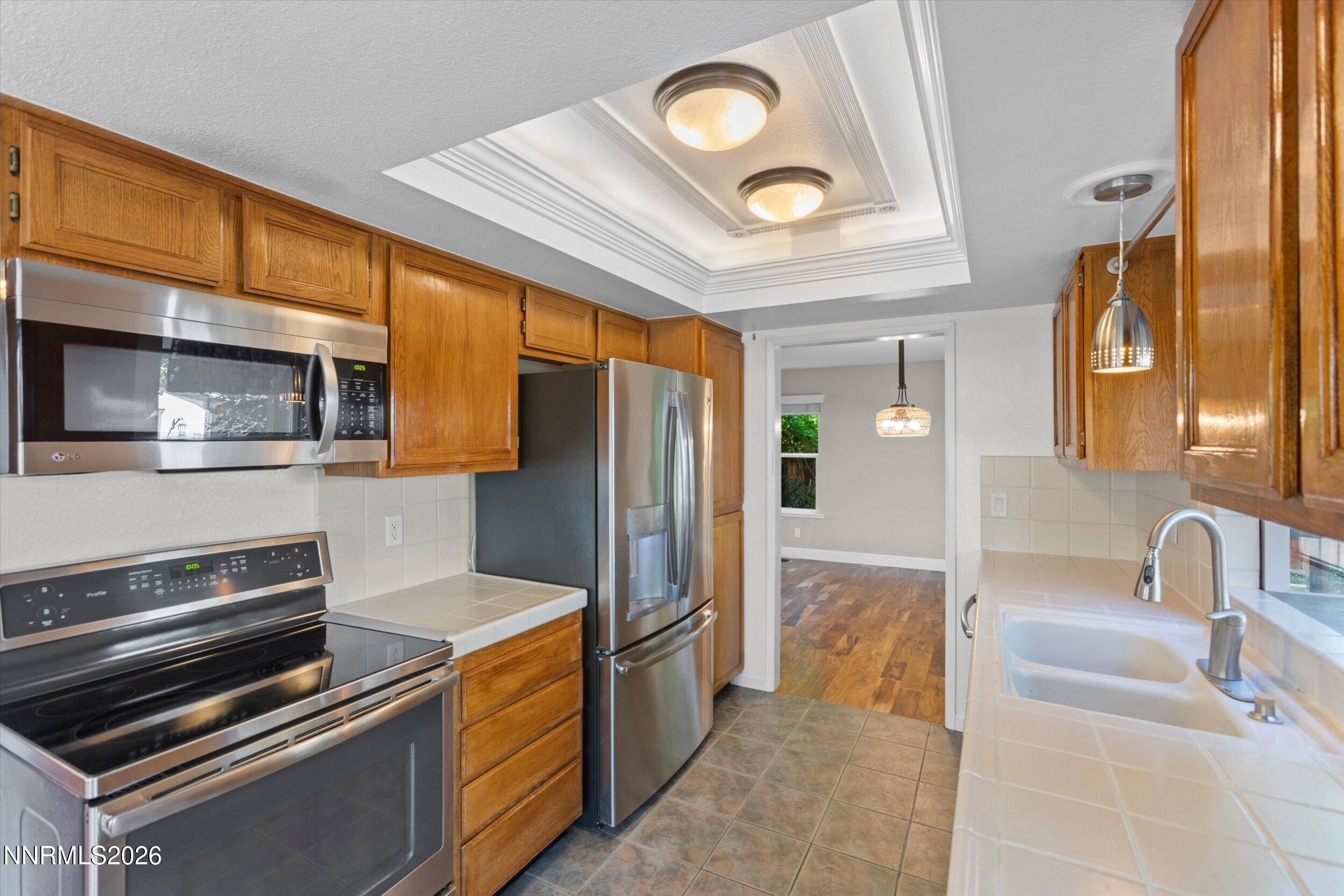 2424 Pinebrook Drive Property Photo 12