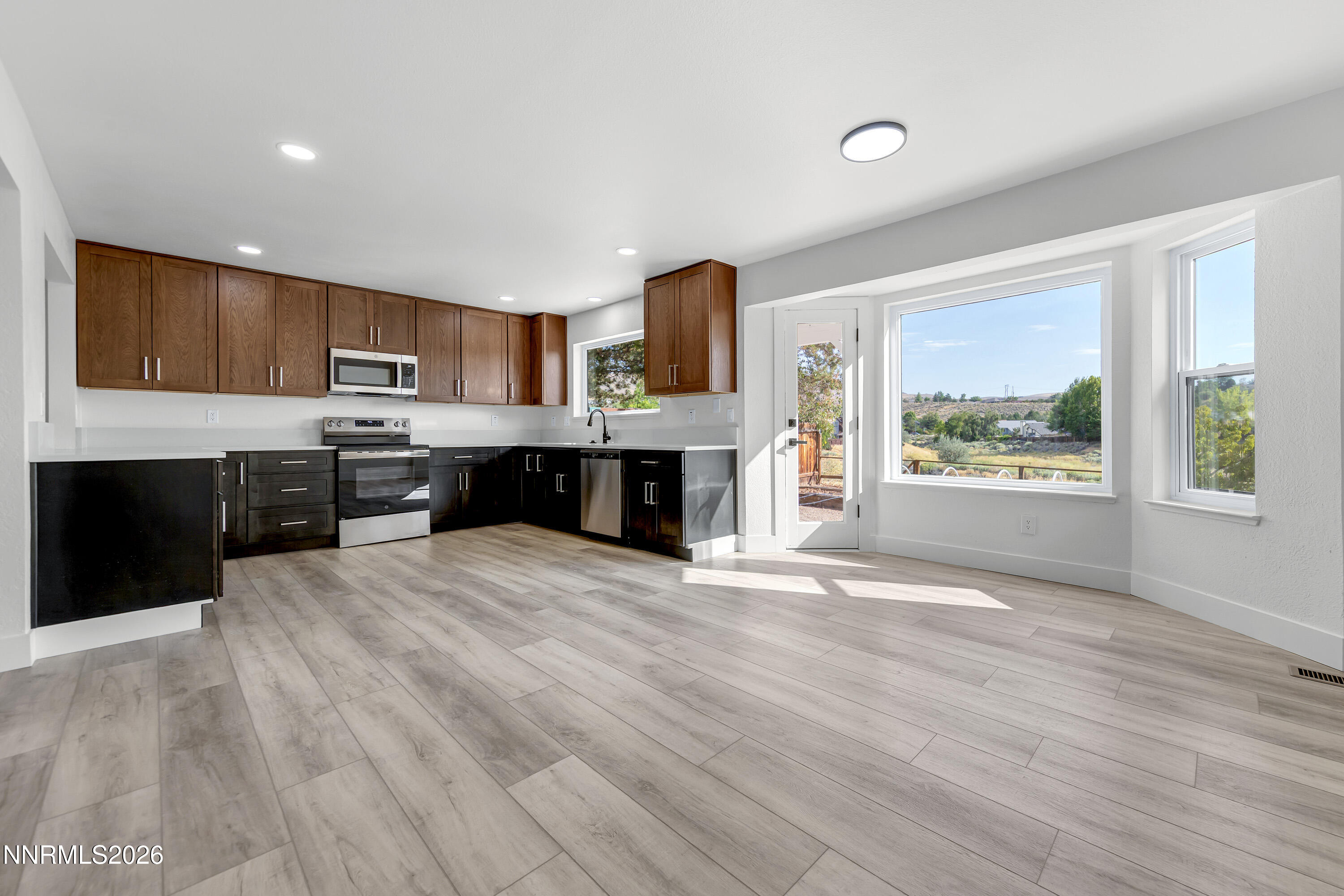 6240 Stone Valley Drive Property Photo 17