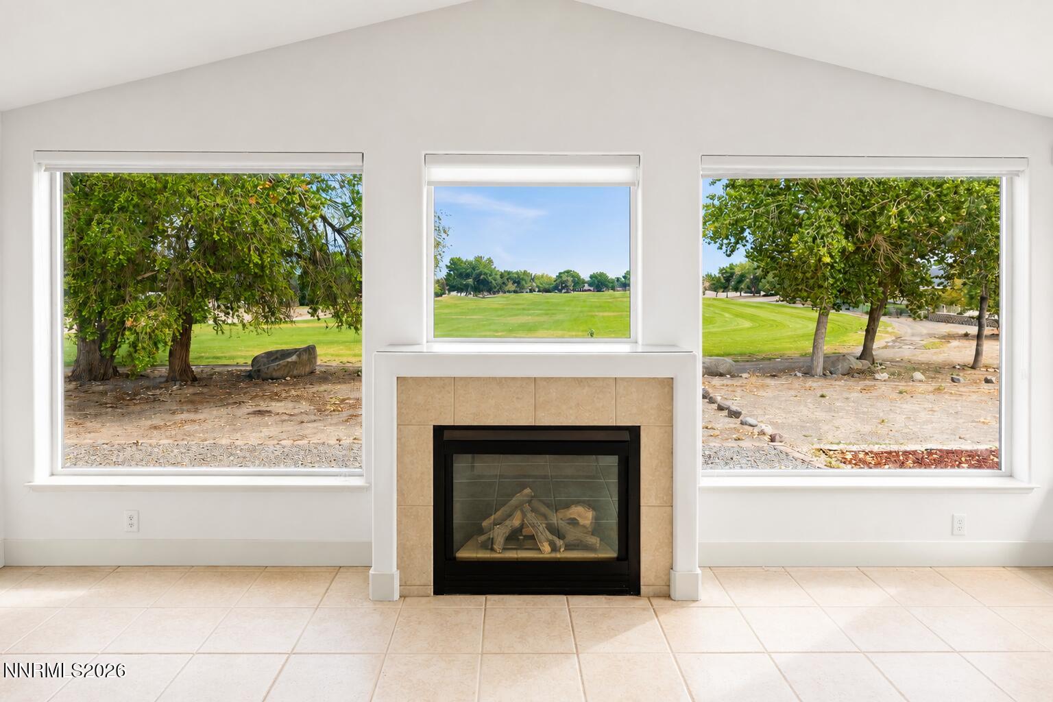796 Divot Drive Property Photo 10