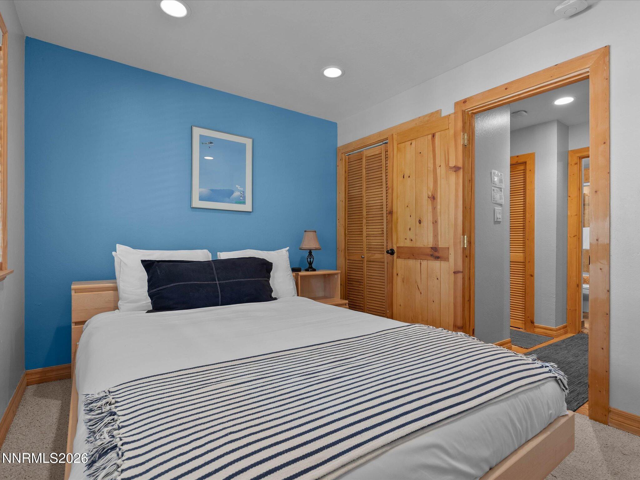 1302 Zurich Lane Property Photo 5