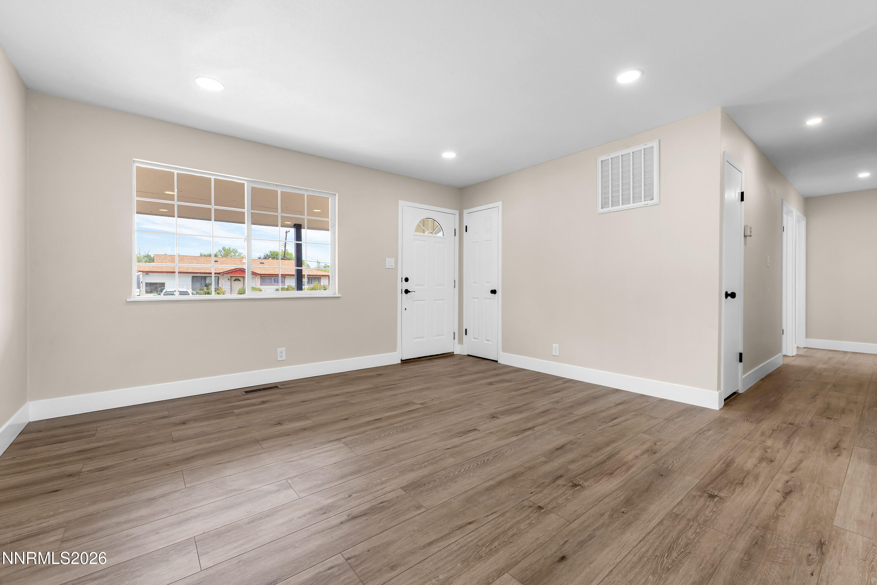 1585 Greenbrae Drive Property Photo 7