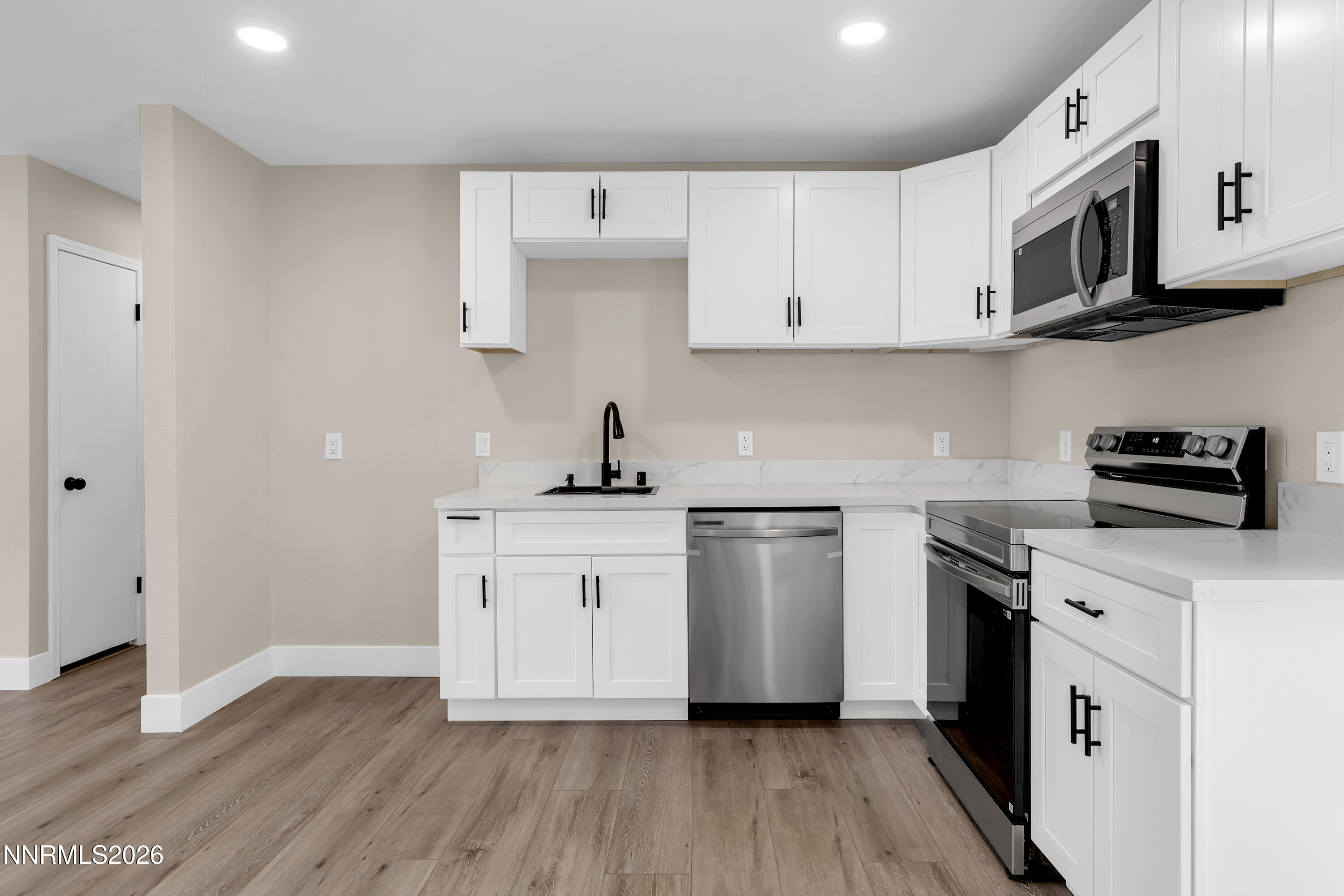 1585 Greenbrae Drive Property Photo 13