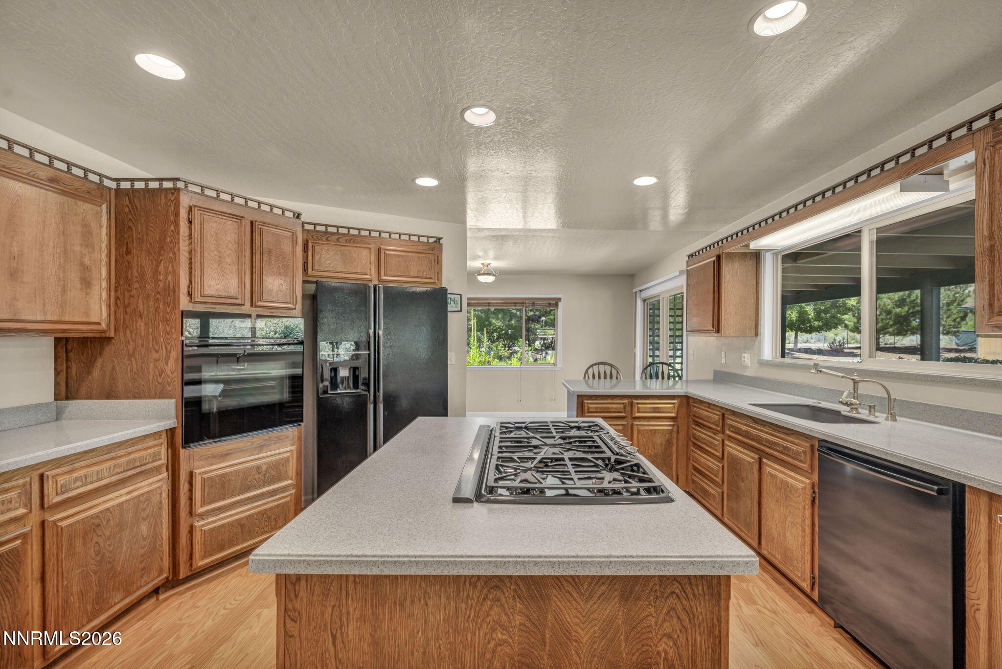 274 Beverly Way Property Photo 12