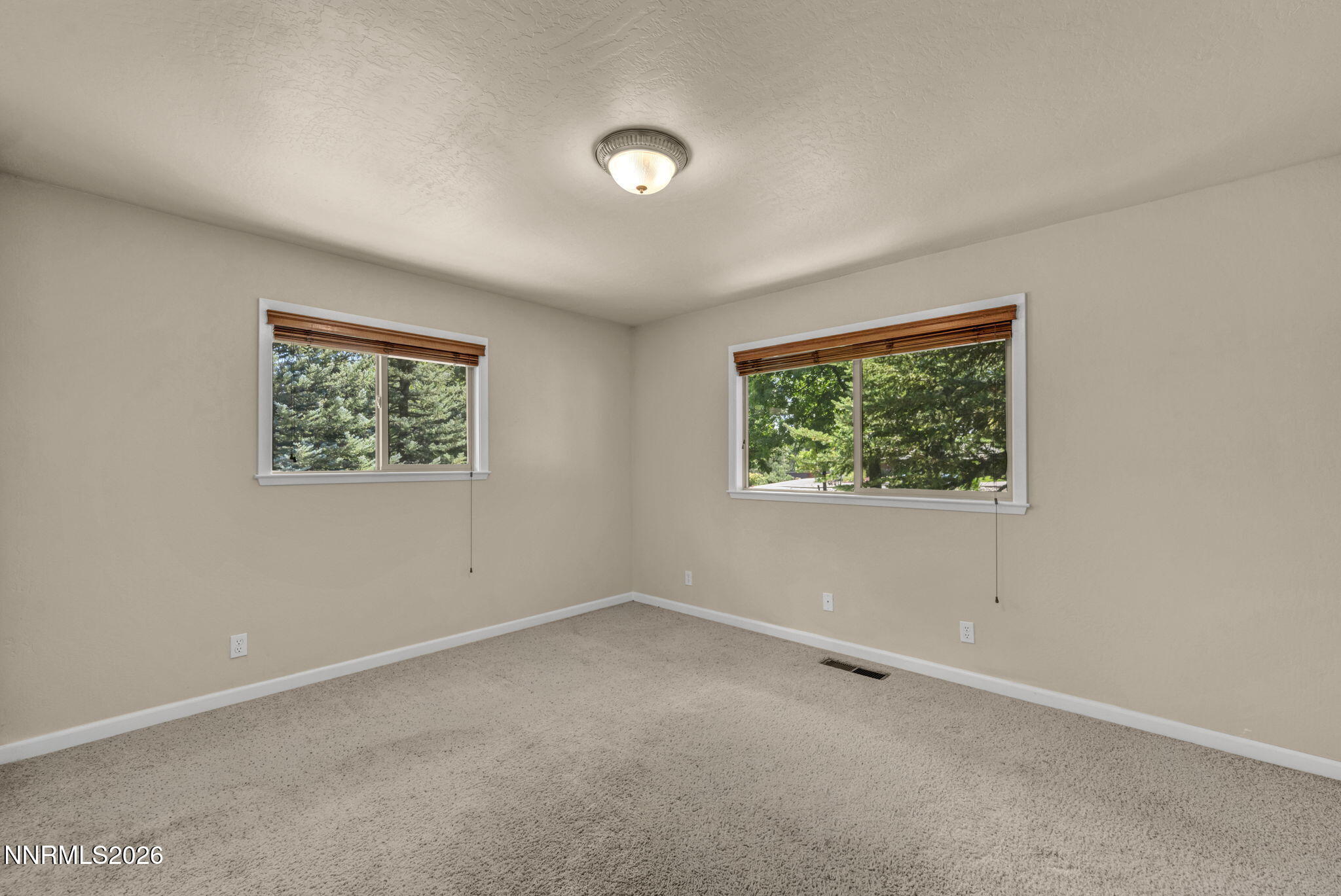 274 Beverly Way Property Photo 16