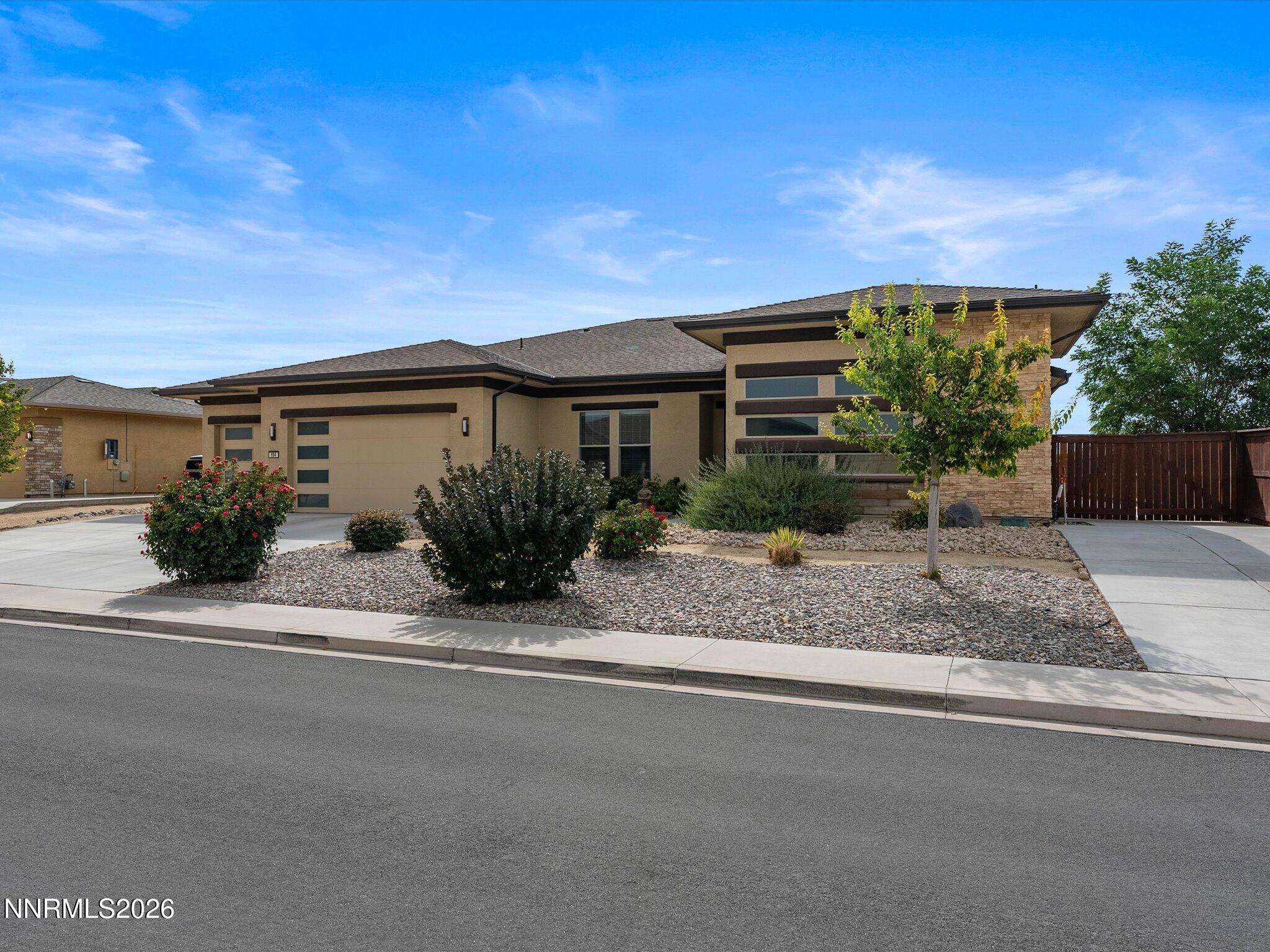 694 Raptor Way Property Photo 3