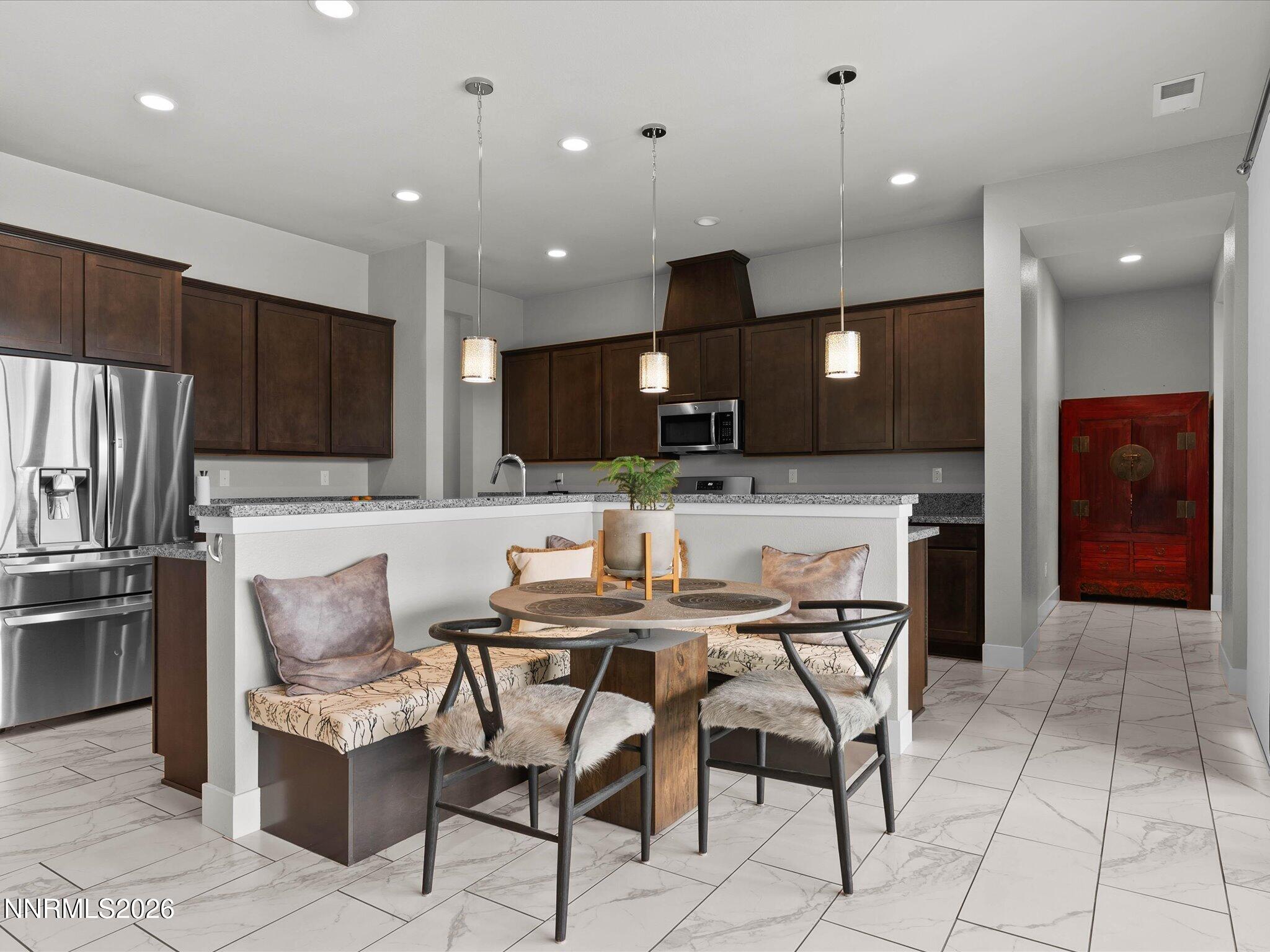 694 Raptor Way Property Photo 17