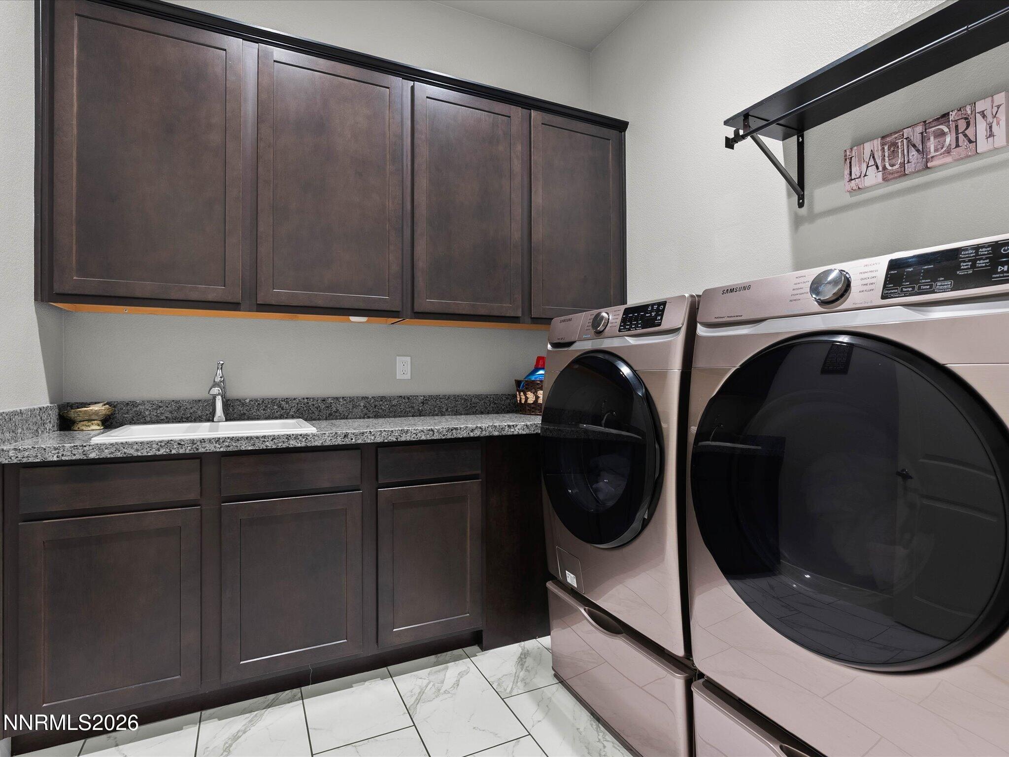 694 Raptor Way Property Photo 28