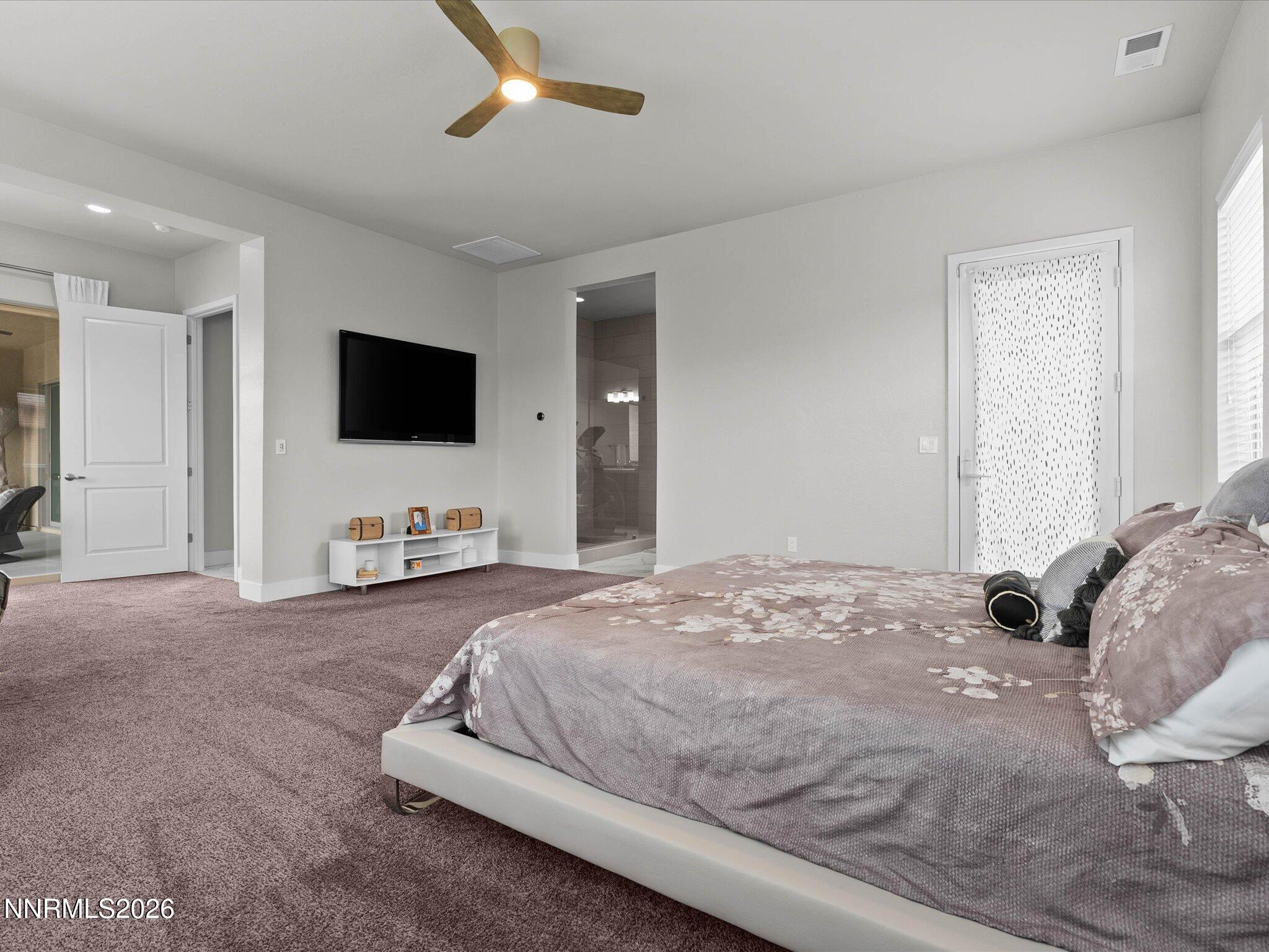 694 Raptor Way Property Photo 32