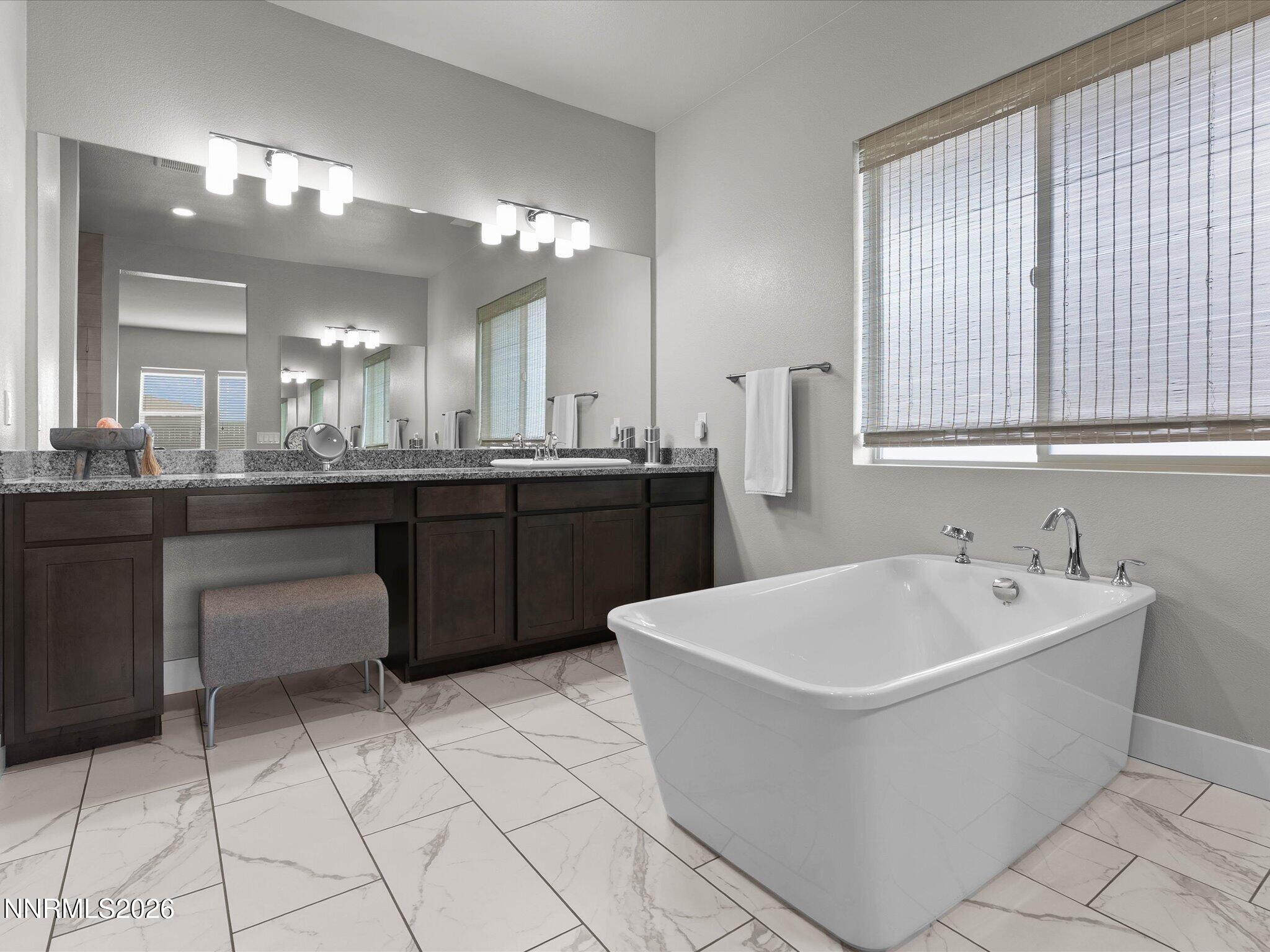 694 Raptor Way Property Photo 34