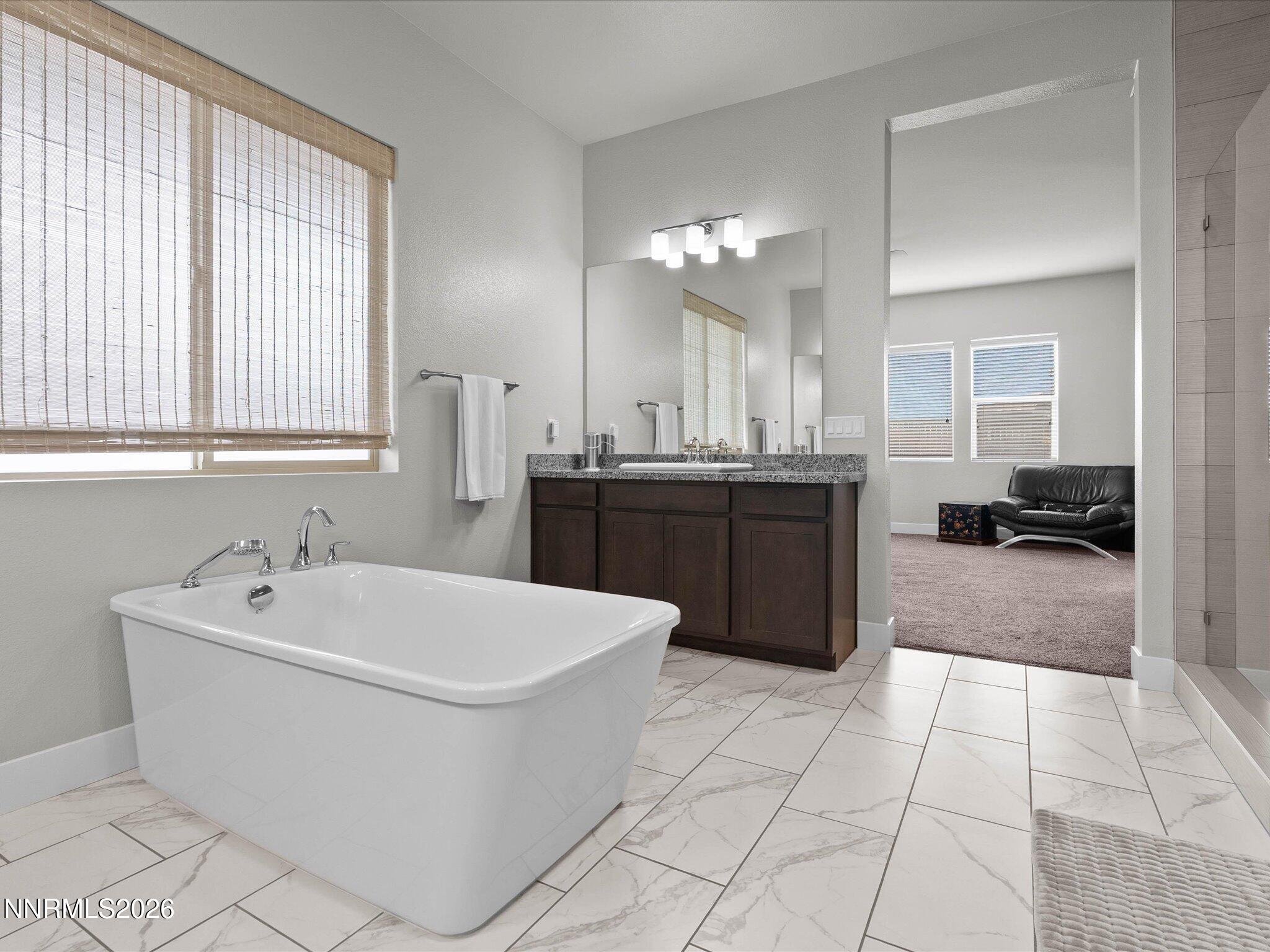 694 Raptor Way Property Photo 35